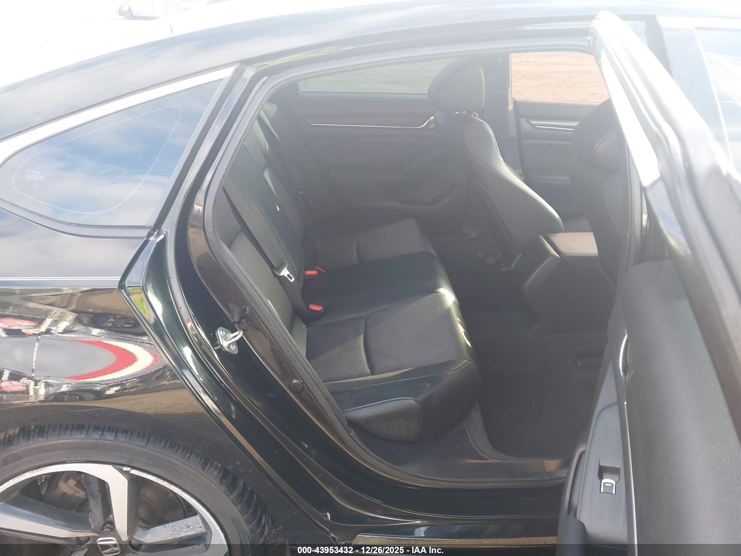 HONDA ACCORD image 8