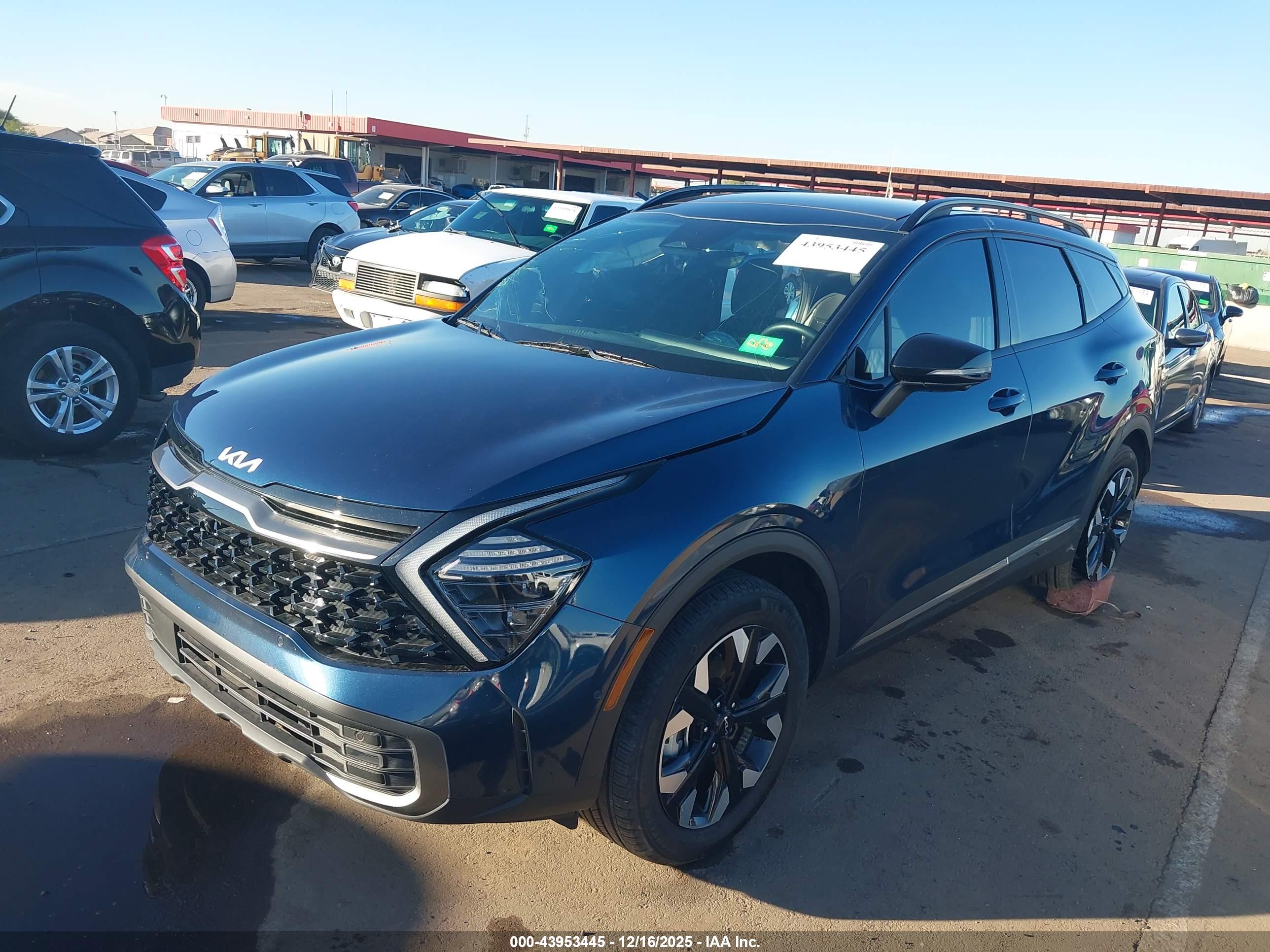 KIA SPORTAGE image 2