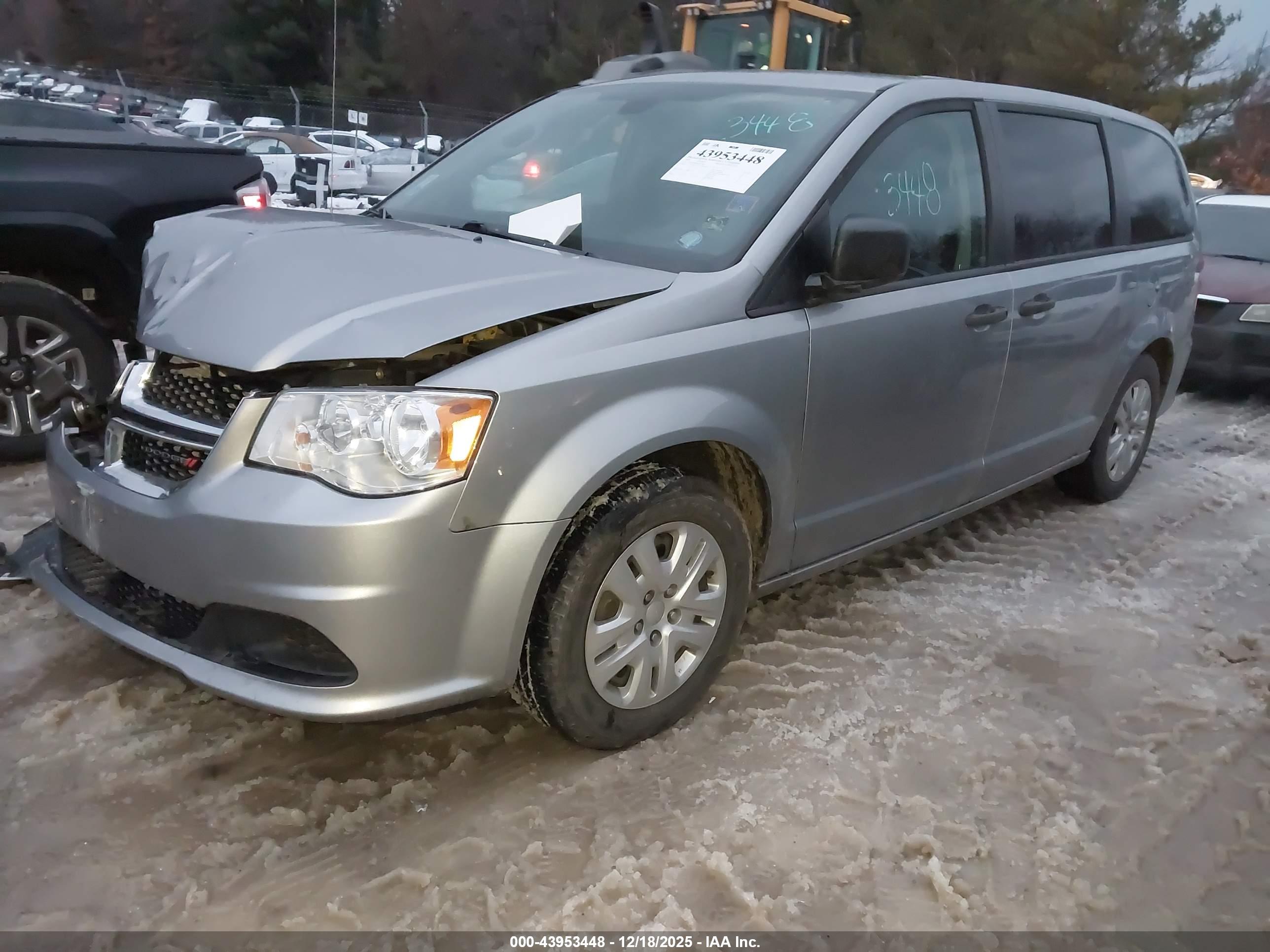 DODGE GRAND image 2