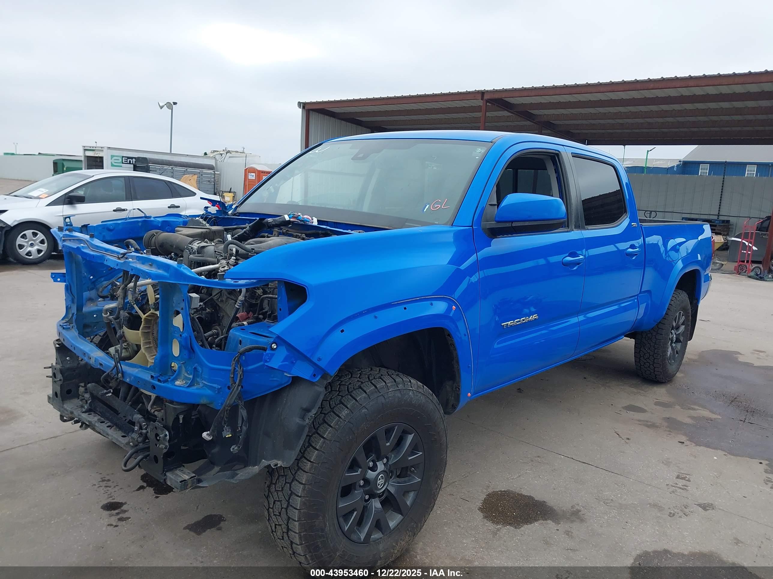 TOYOTA TACOMA image 2