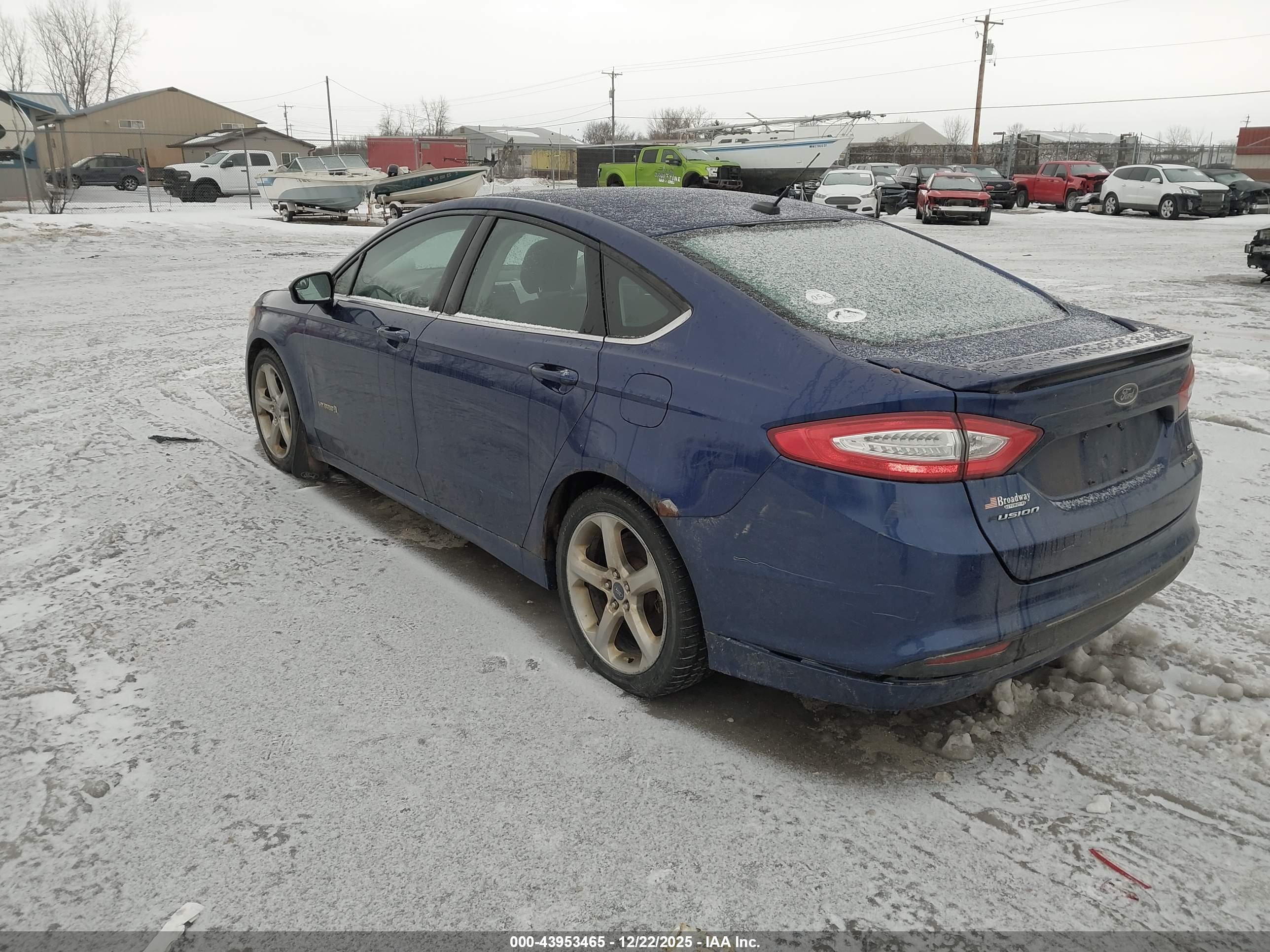 FORD FUSION image 3