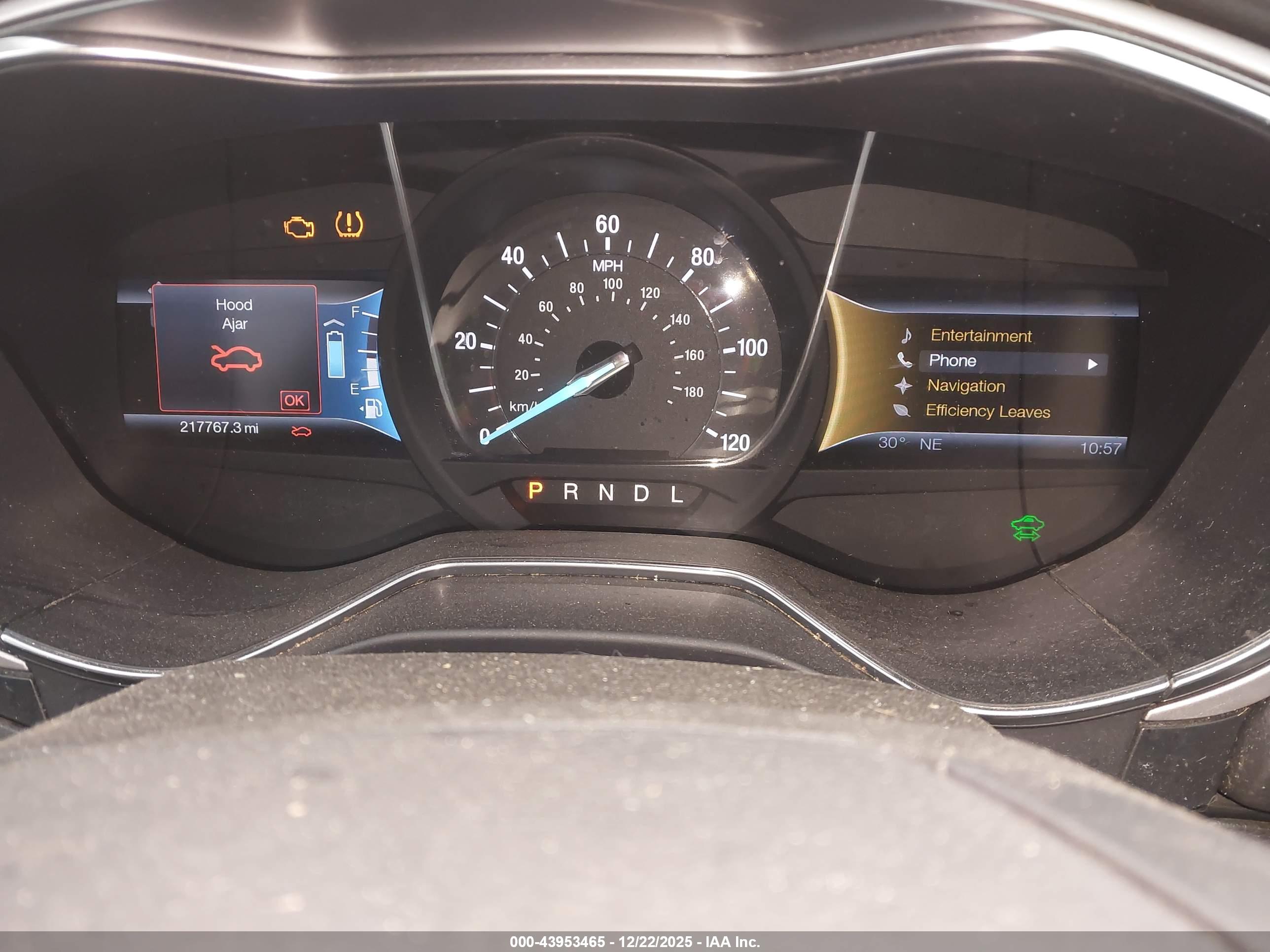 FORD FUSION image 7