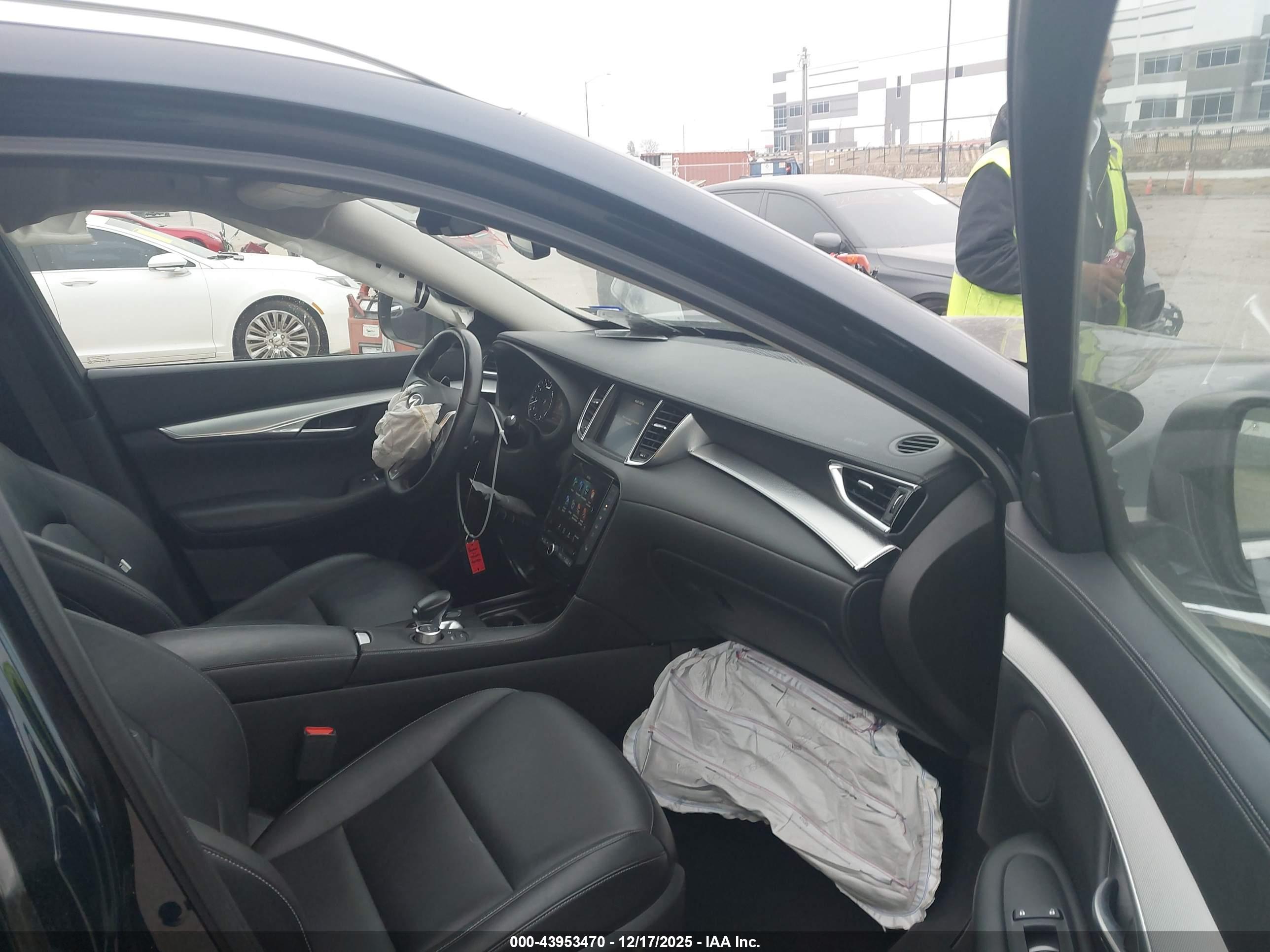 INFINITI QX50 image 5