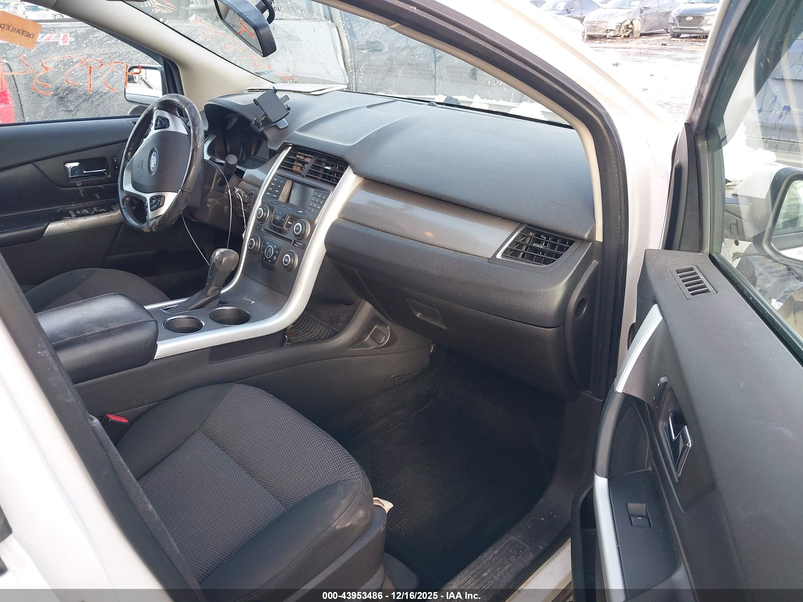 FORD EDGE image 5