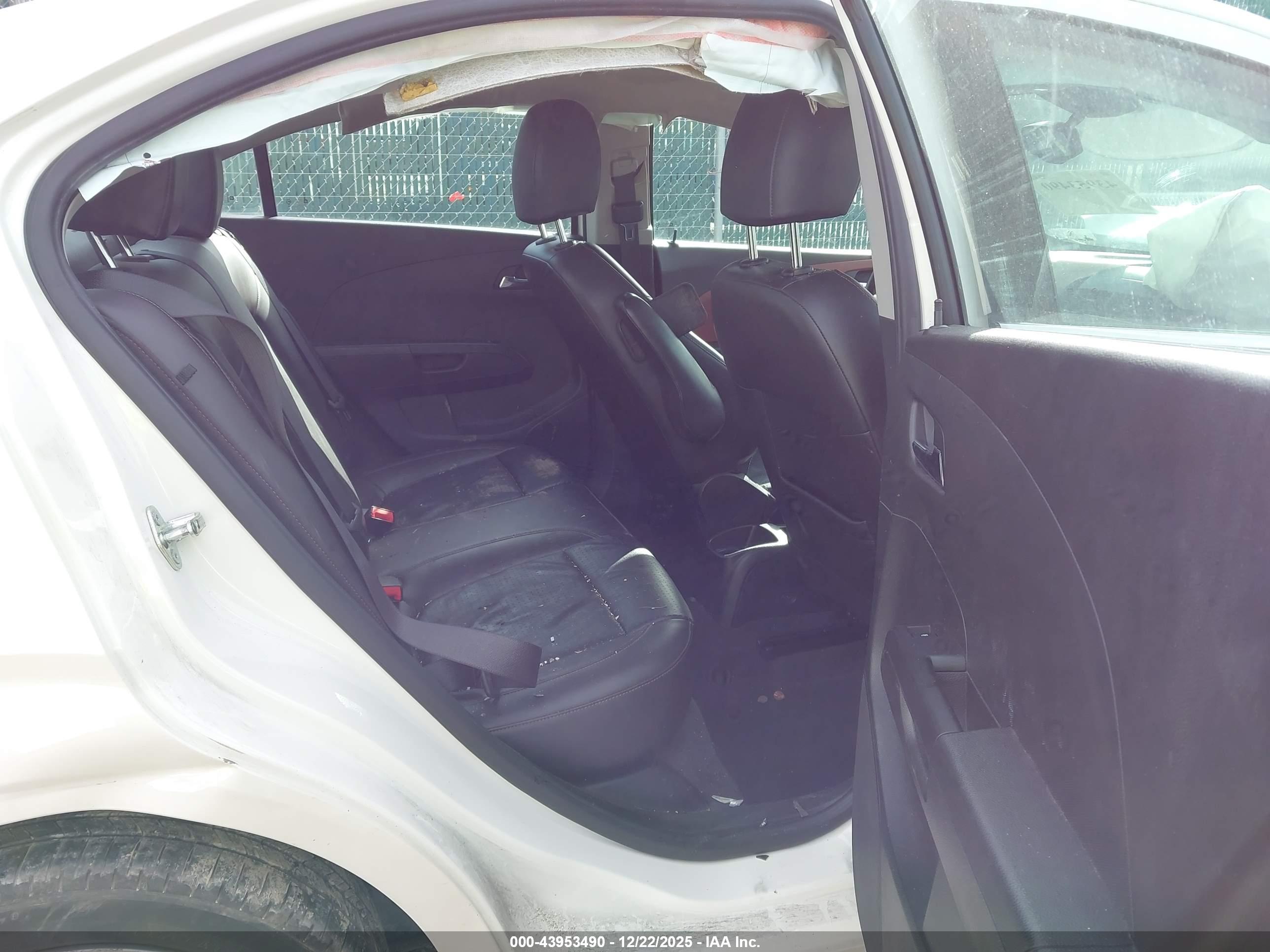 CHEVROLET SONIC image 8