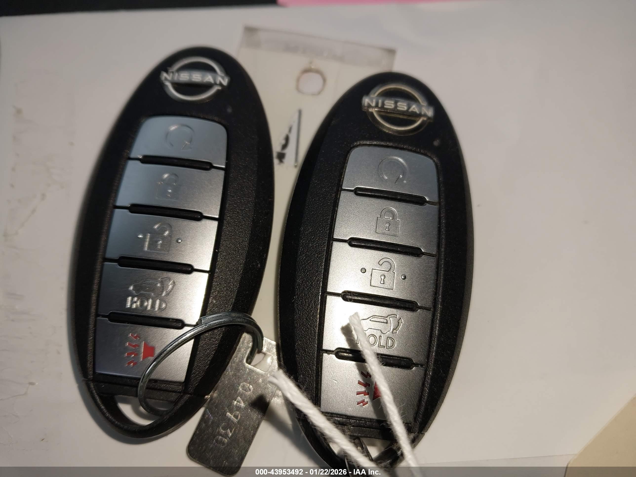 NISSAN ROGUE image 11