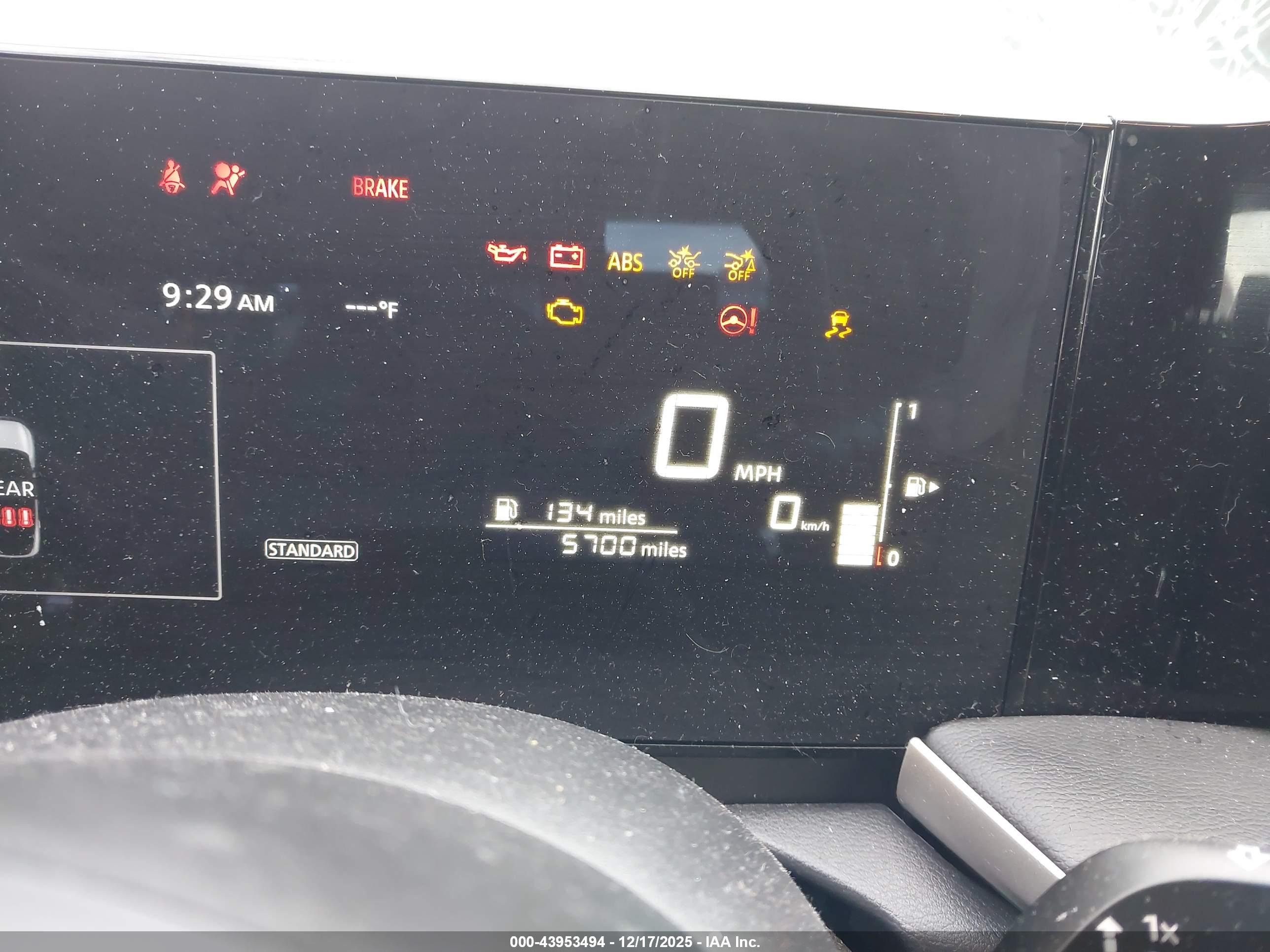 NISSAN KICKS image 7