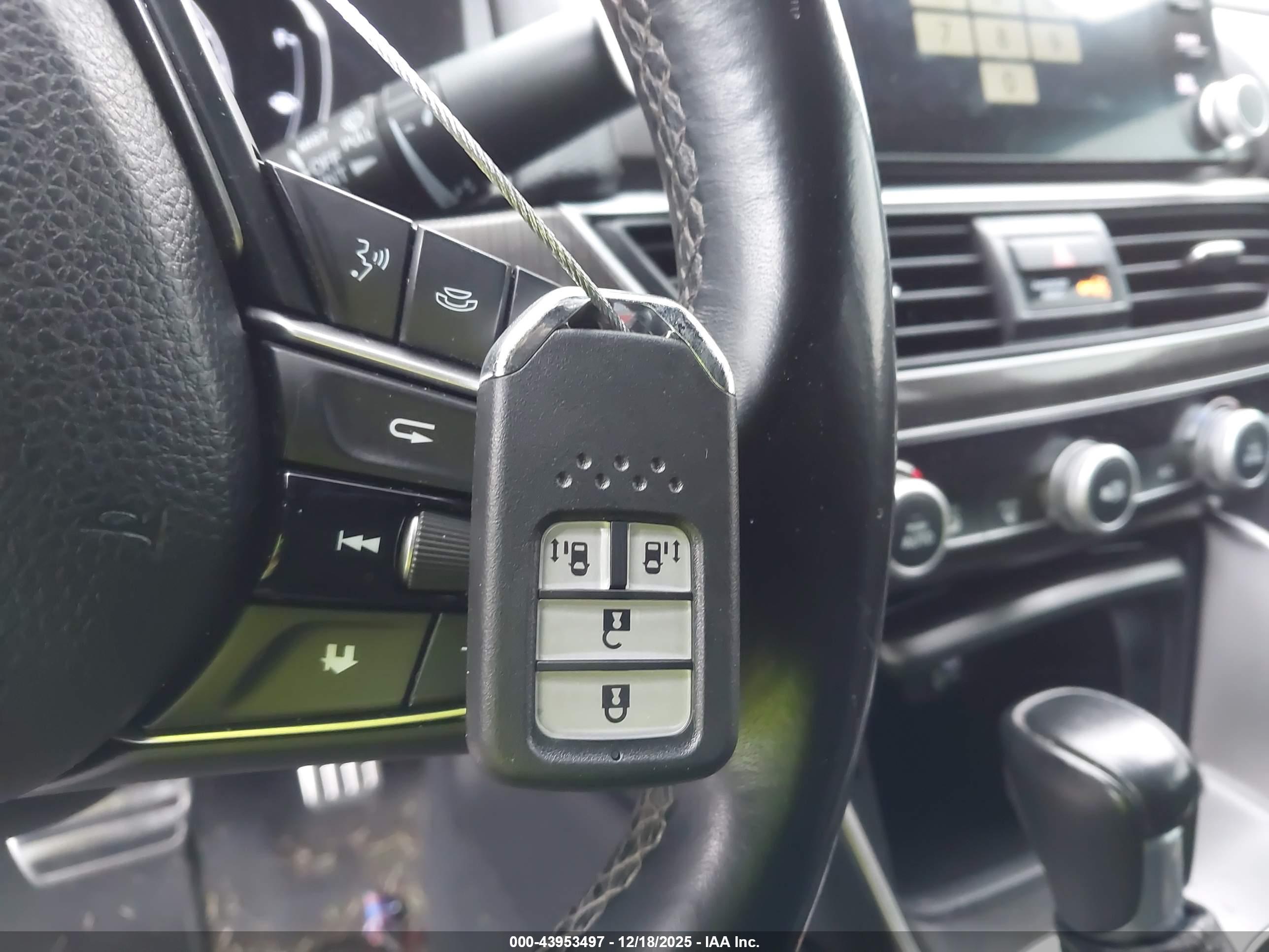HONDA ACCORD image 11
