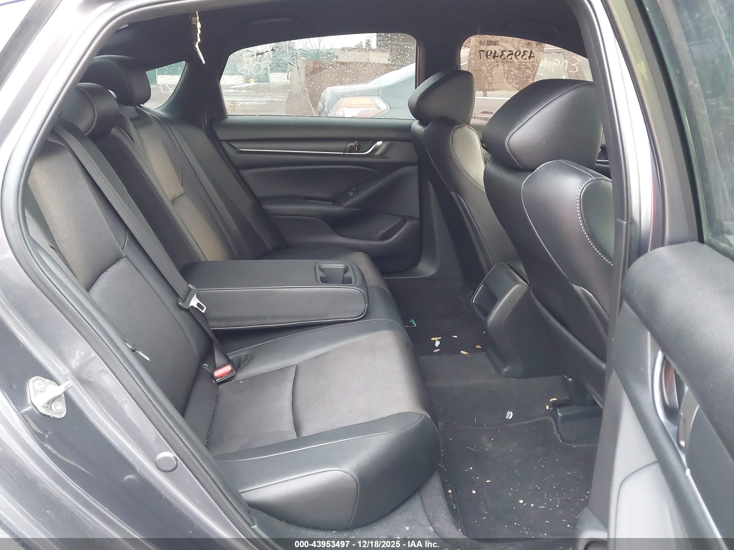 HONDA ACCORD image 8