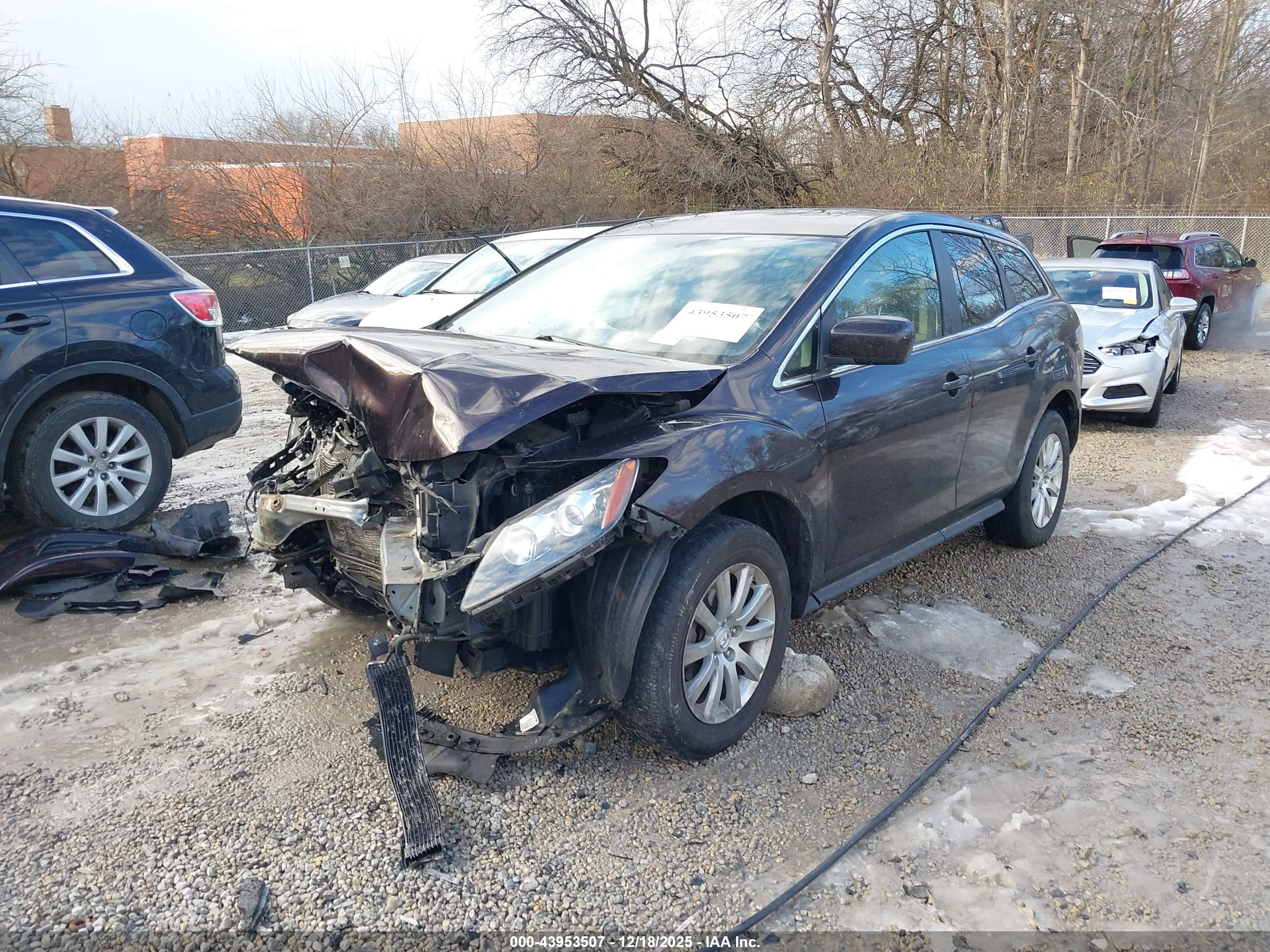 MAZDA CX-7 image 2