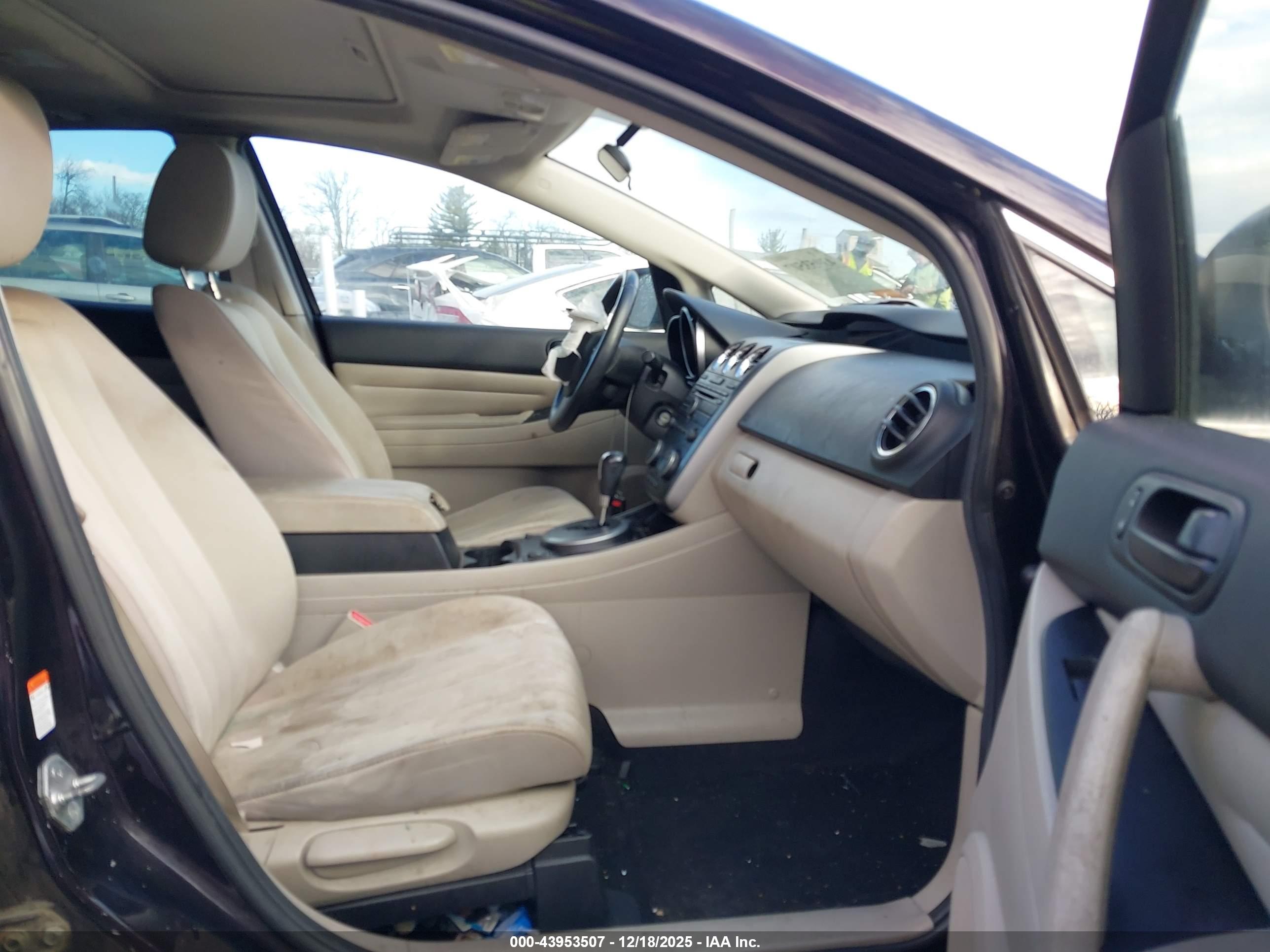 MAZDA CX-7 image 5