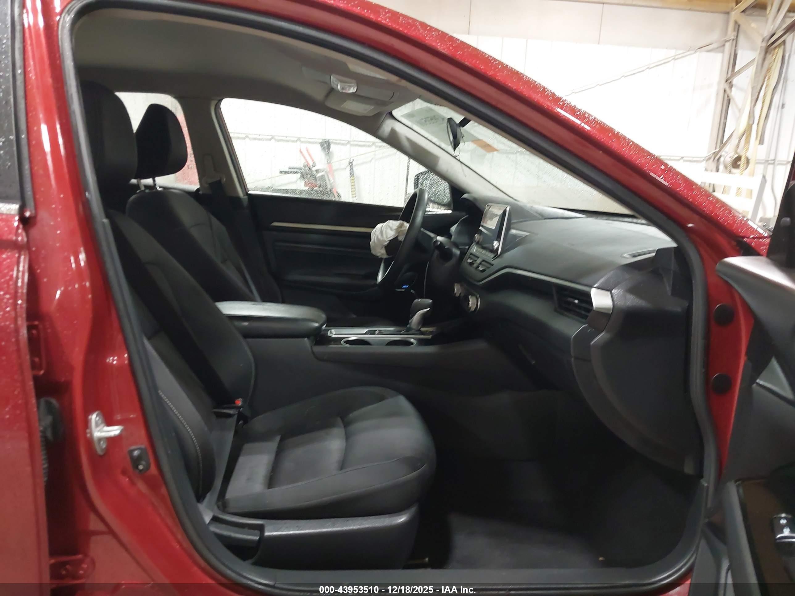 NISSAN ALTIMA image 5
