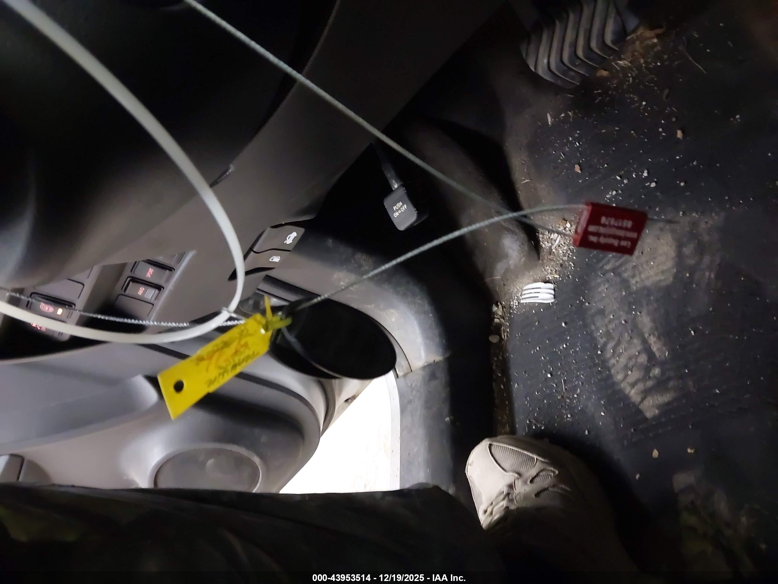 NISSAN ROGUE image 11