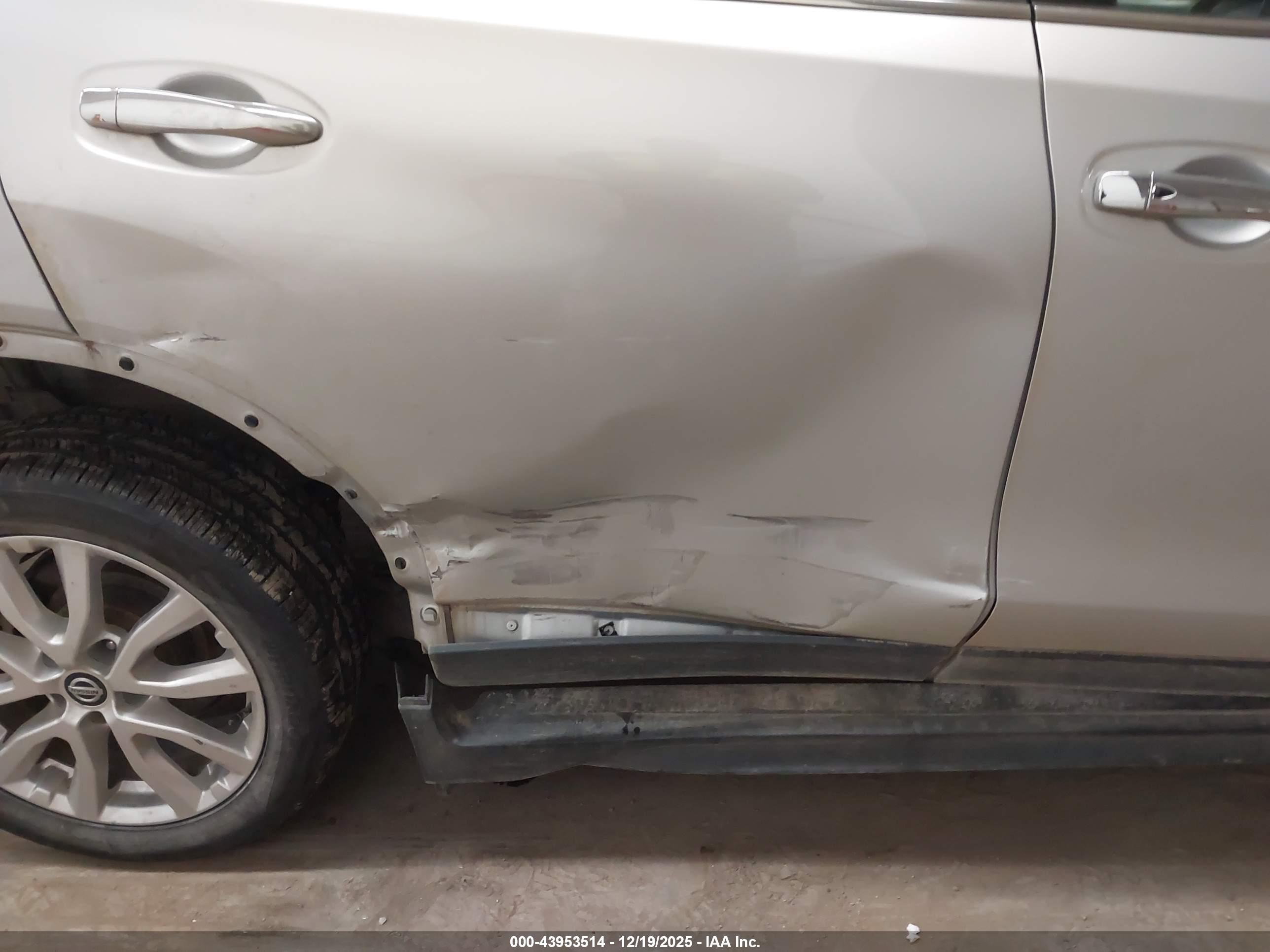 NISSAN ROGUE image 6