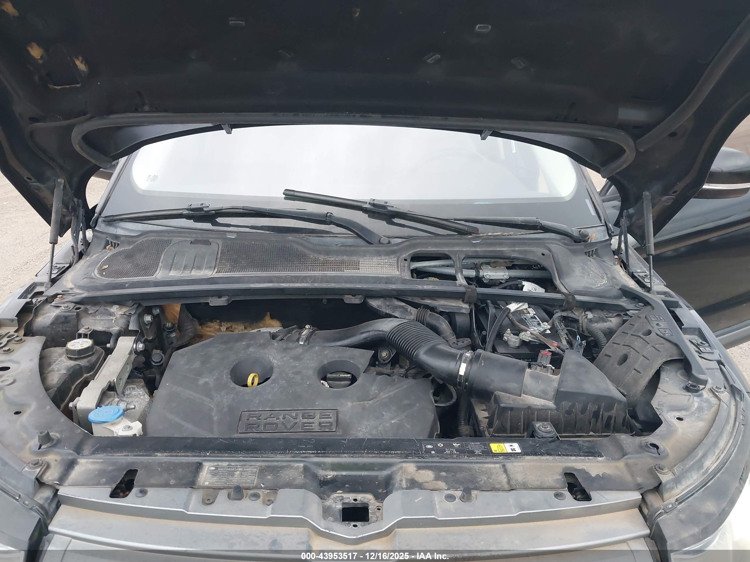 LAND ROVER image 10