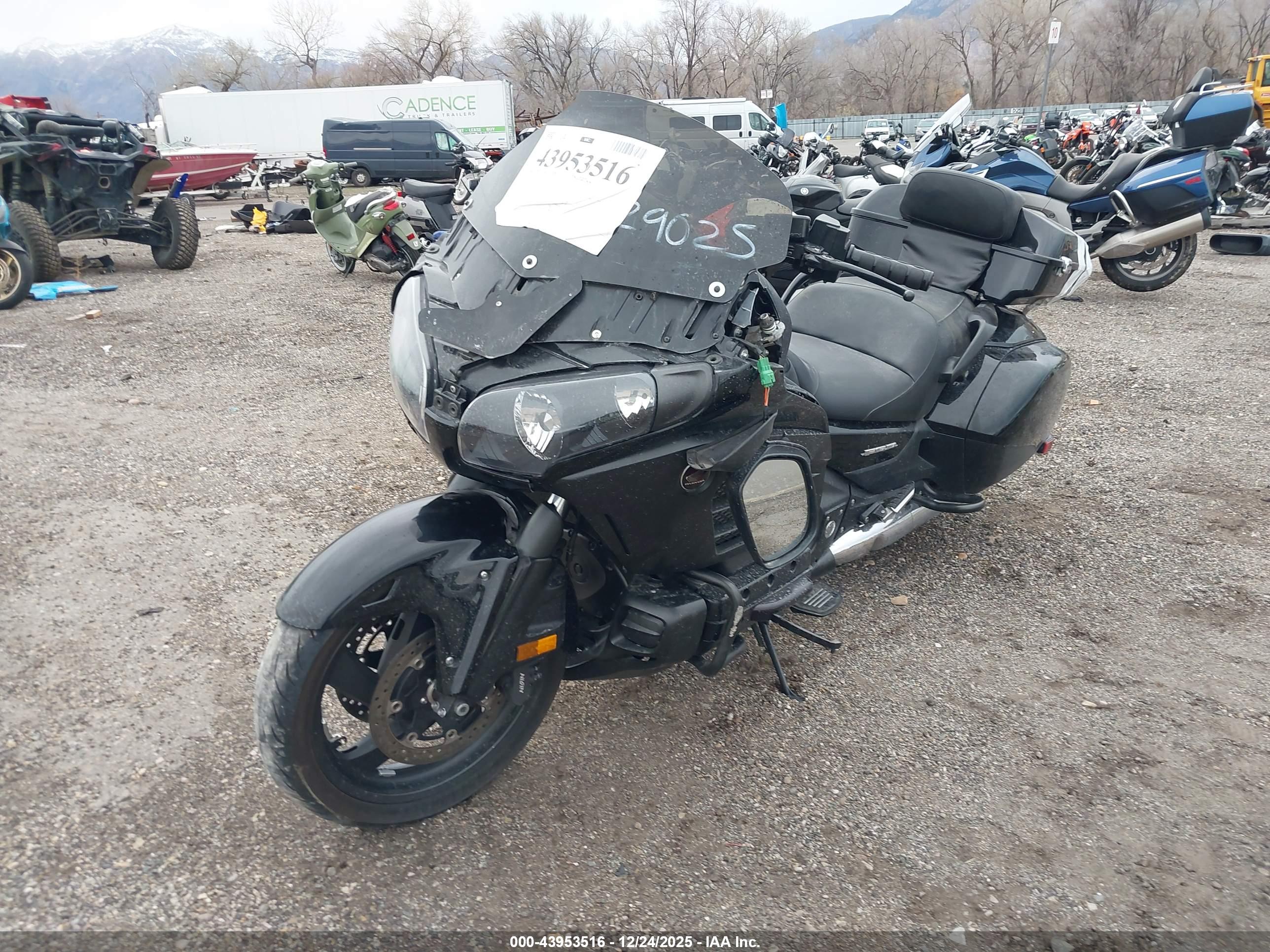 HONDA GL1800 image 2