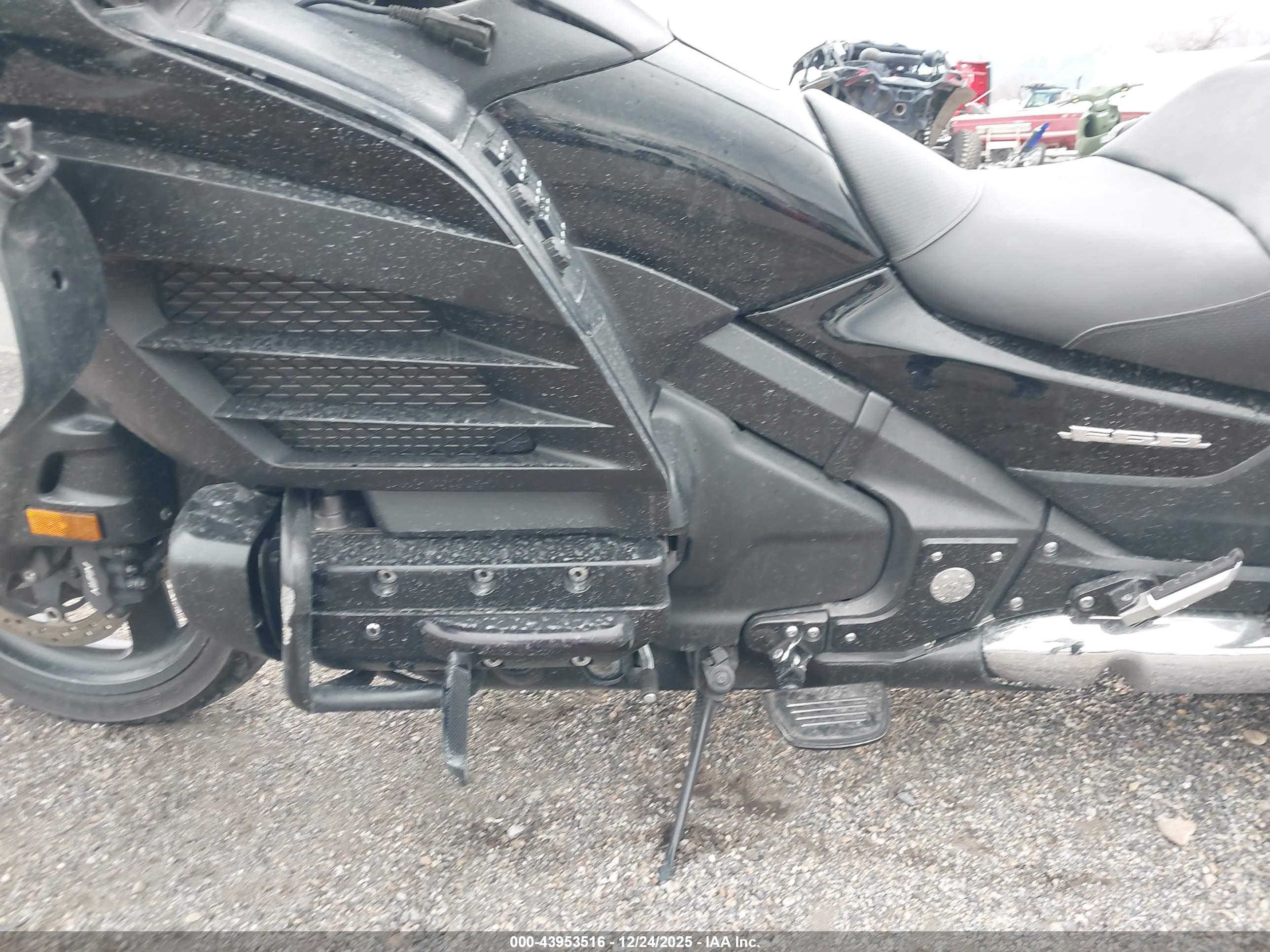 HONDA GL1800 image 9