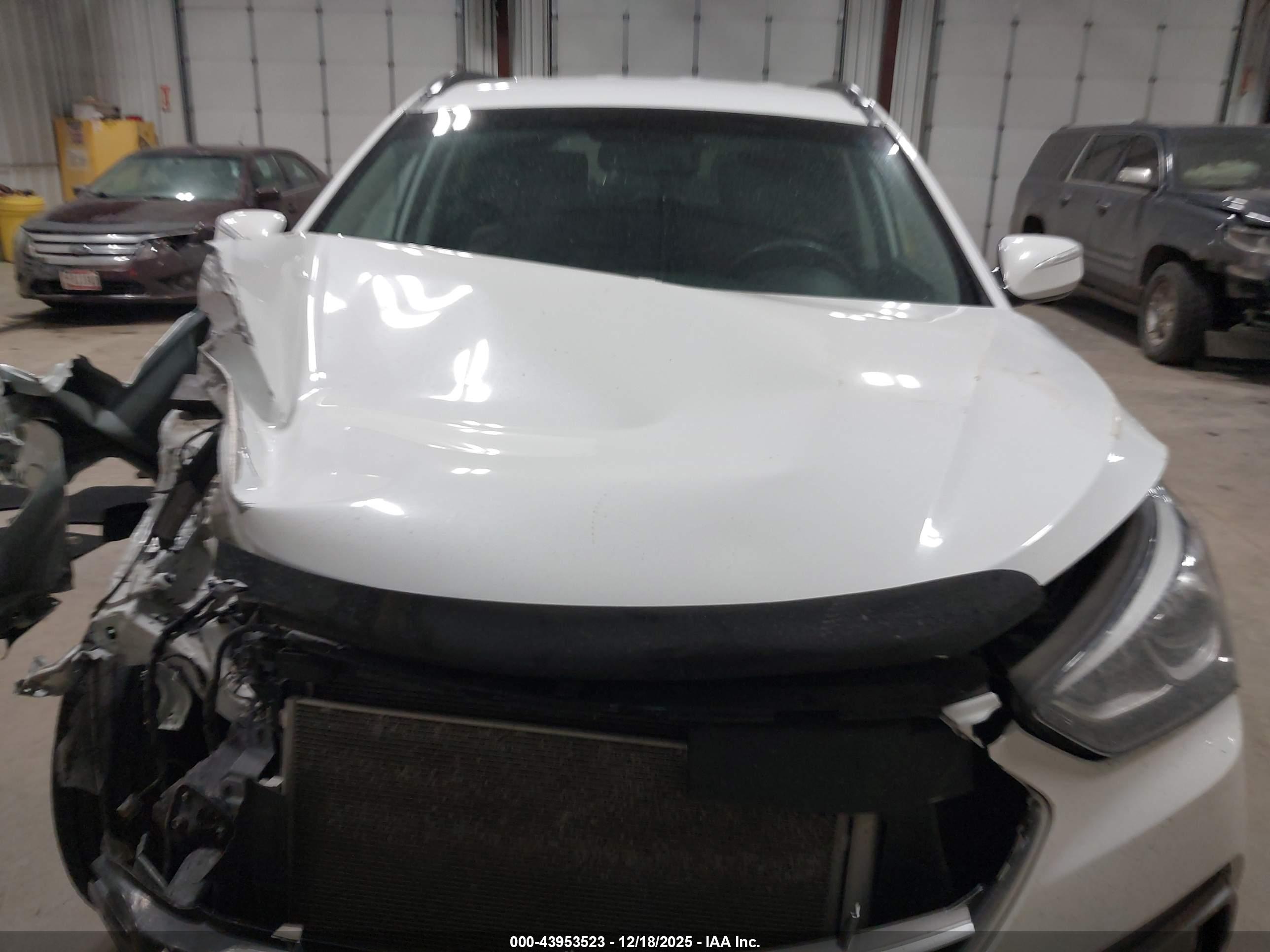 HYUNDAI SANTA image 10