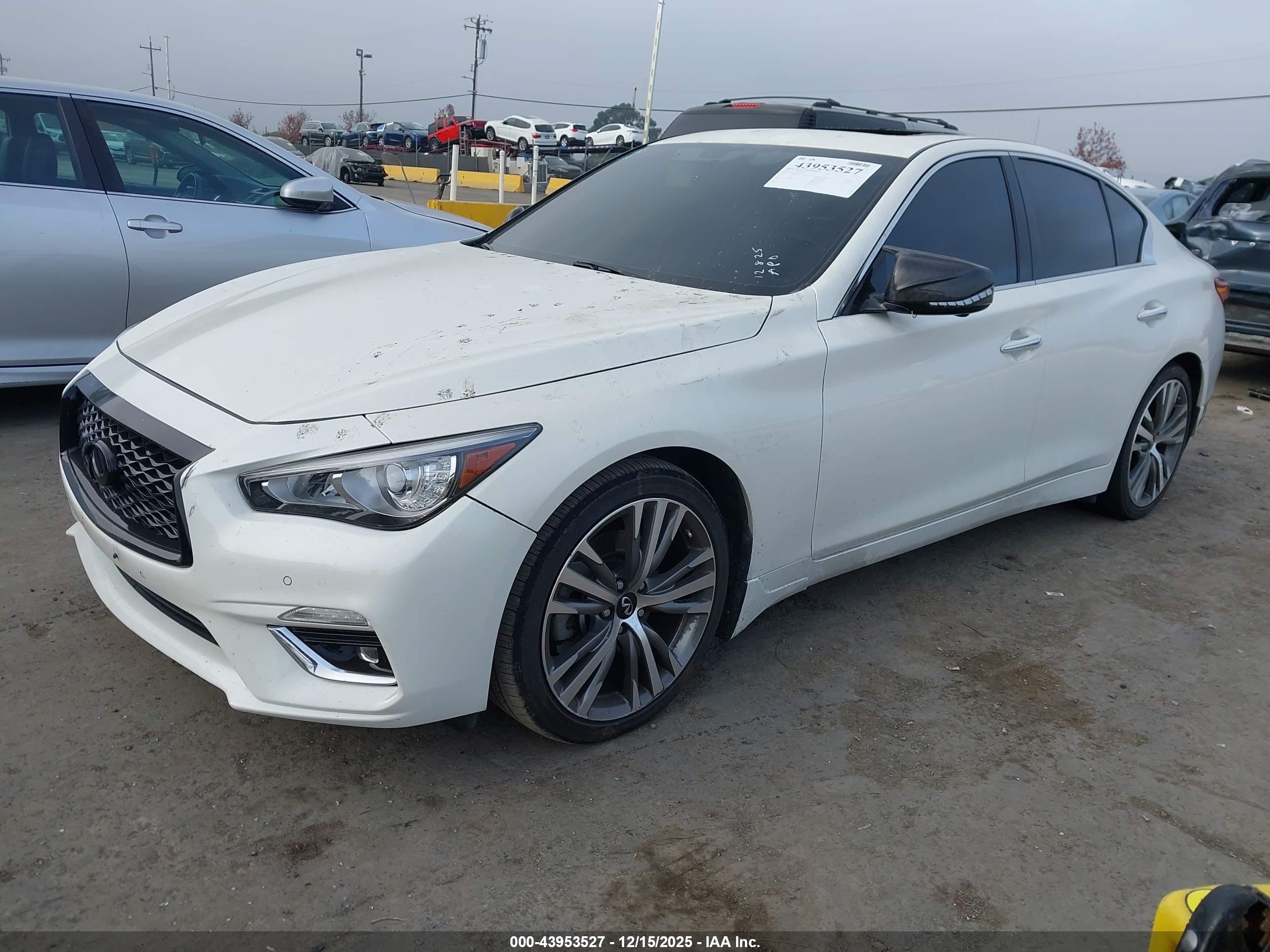 INFINITI Q50 image 2