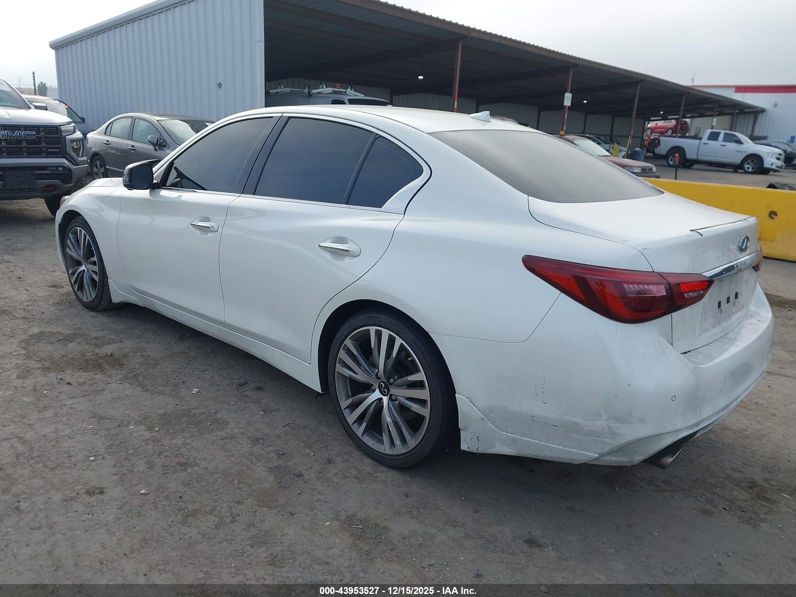 INFINITI Q50 image 3