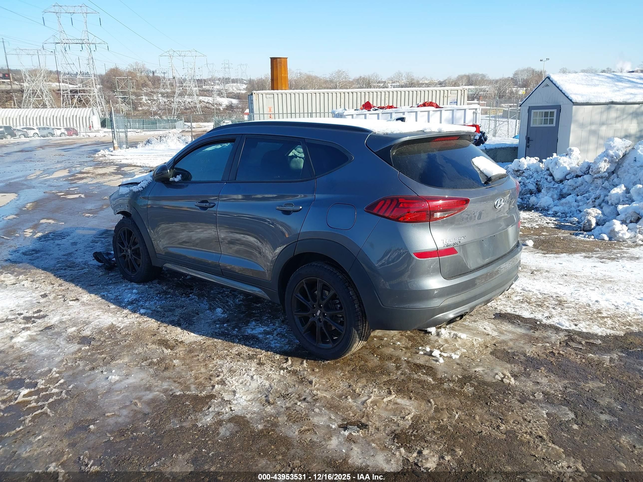 HYUNDAI TUCSON image 3