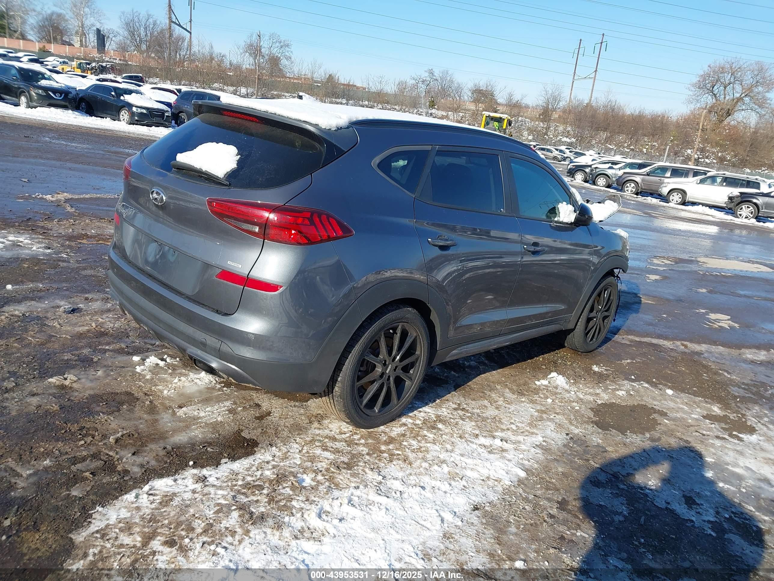 HYUNDAI TUCSON image 4