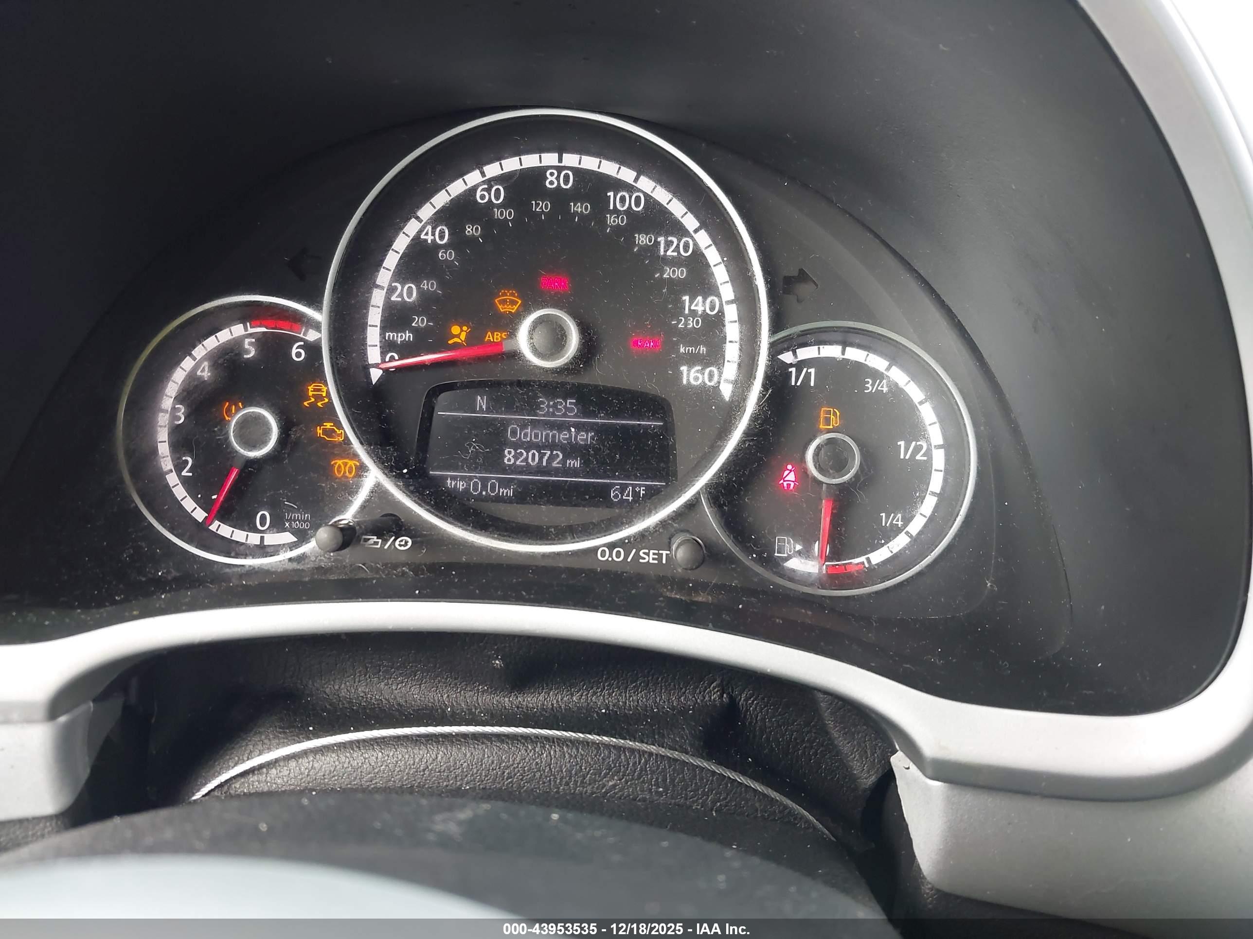 VOLKSWAGEN BEETLE image 7