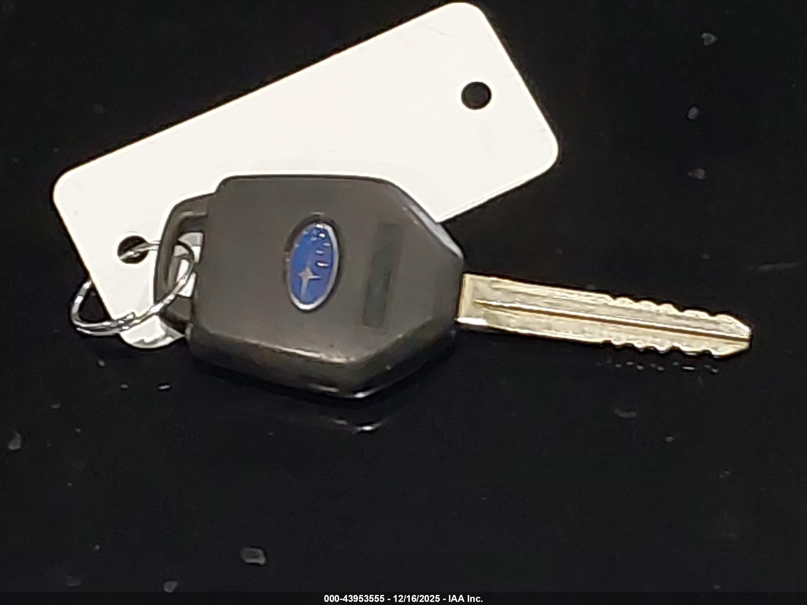 SUBARU OUTBACK image 11