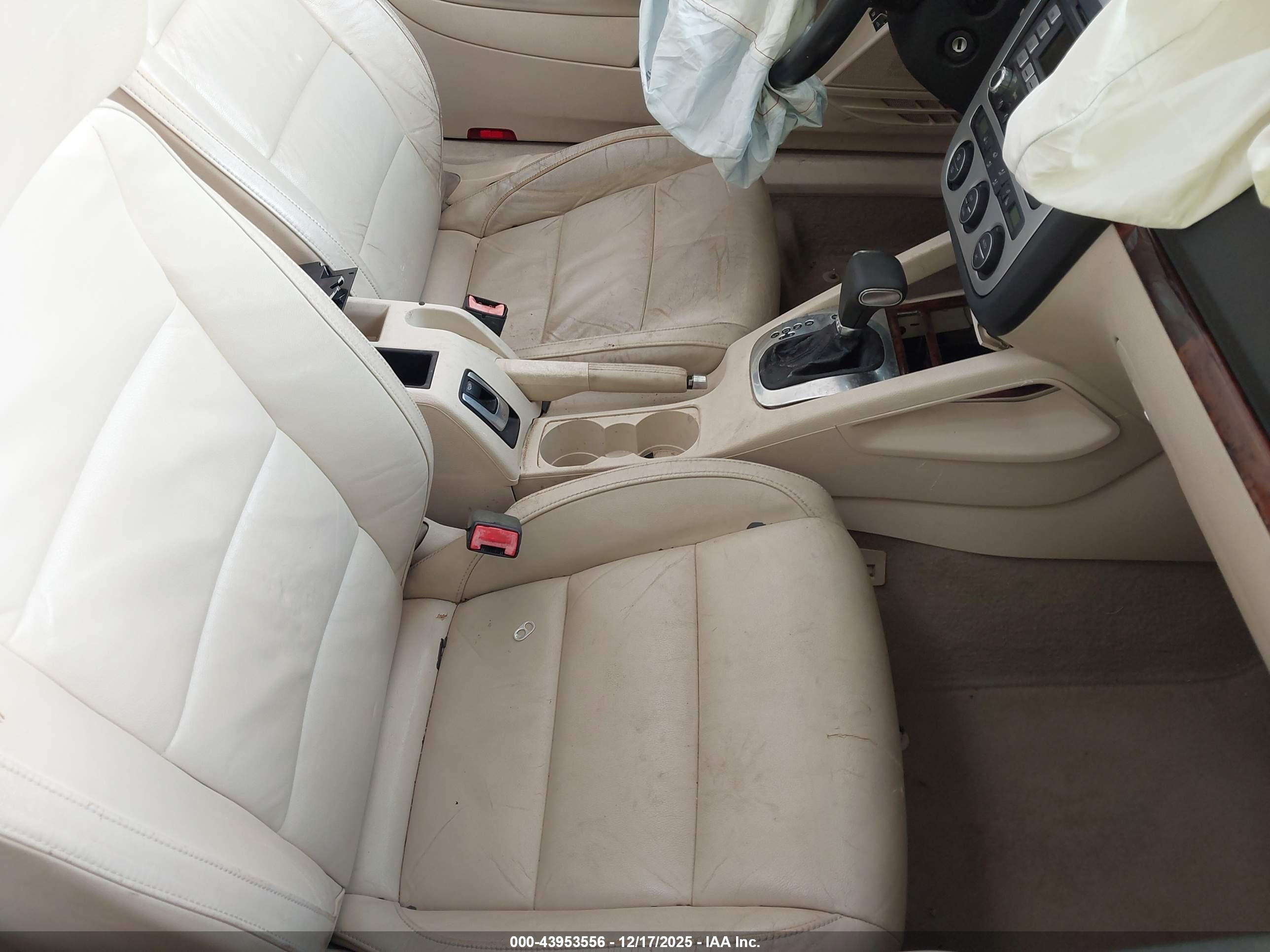 VOLKSWAGEN EOS image 5