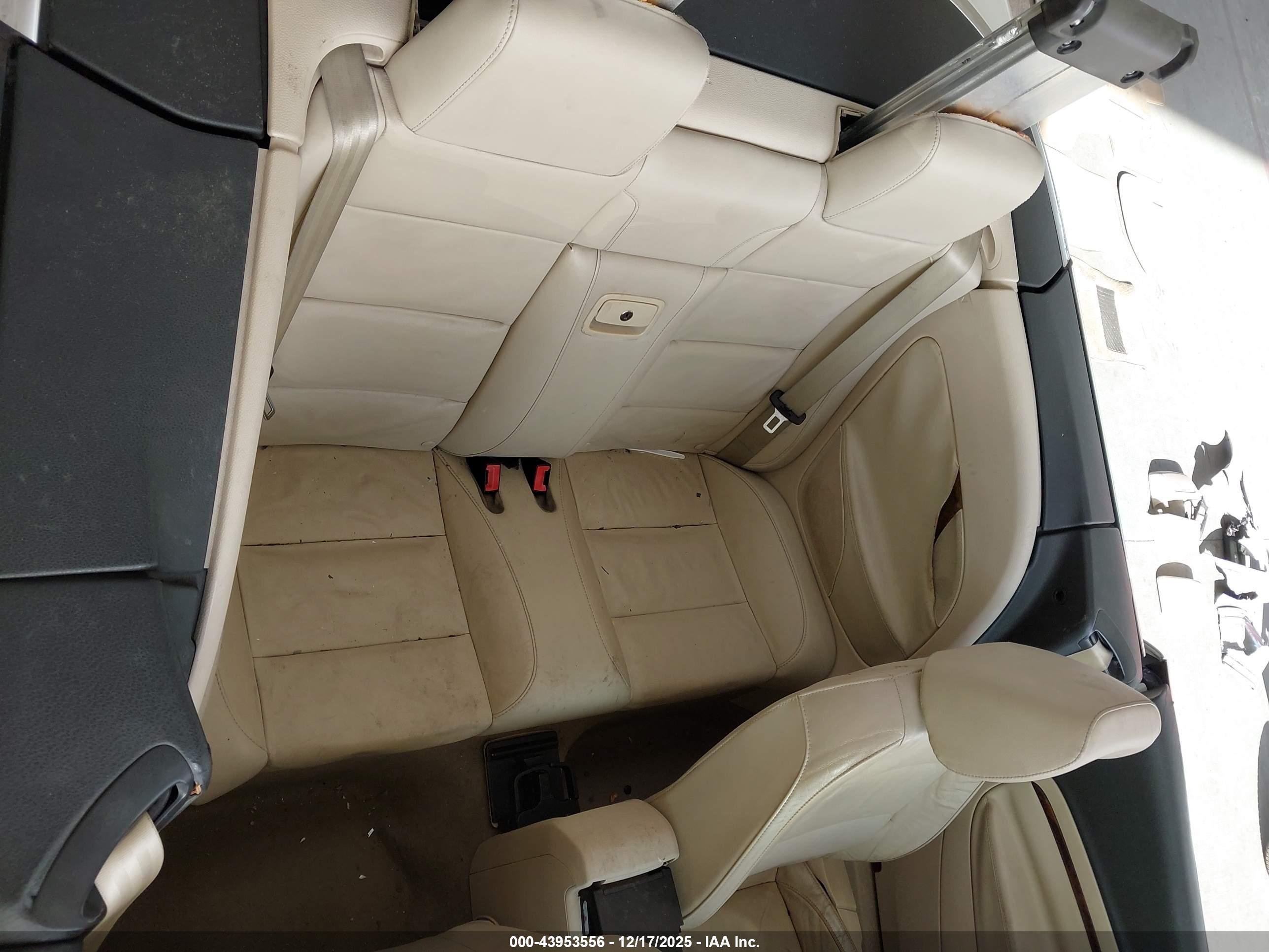 VOLKSWAGEN EOS image 8