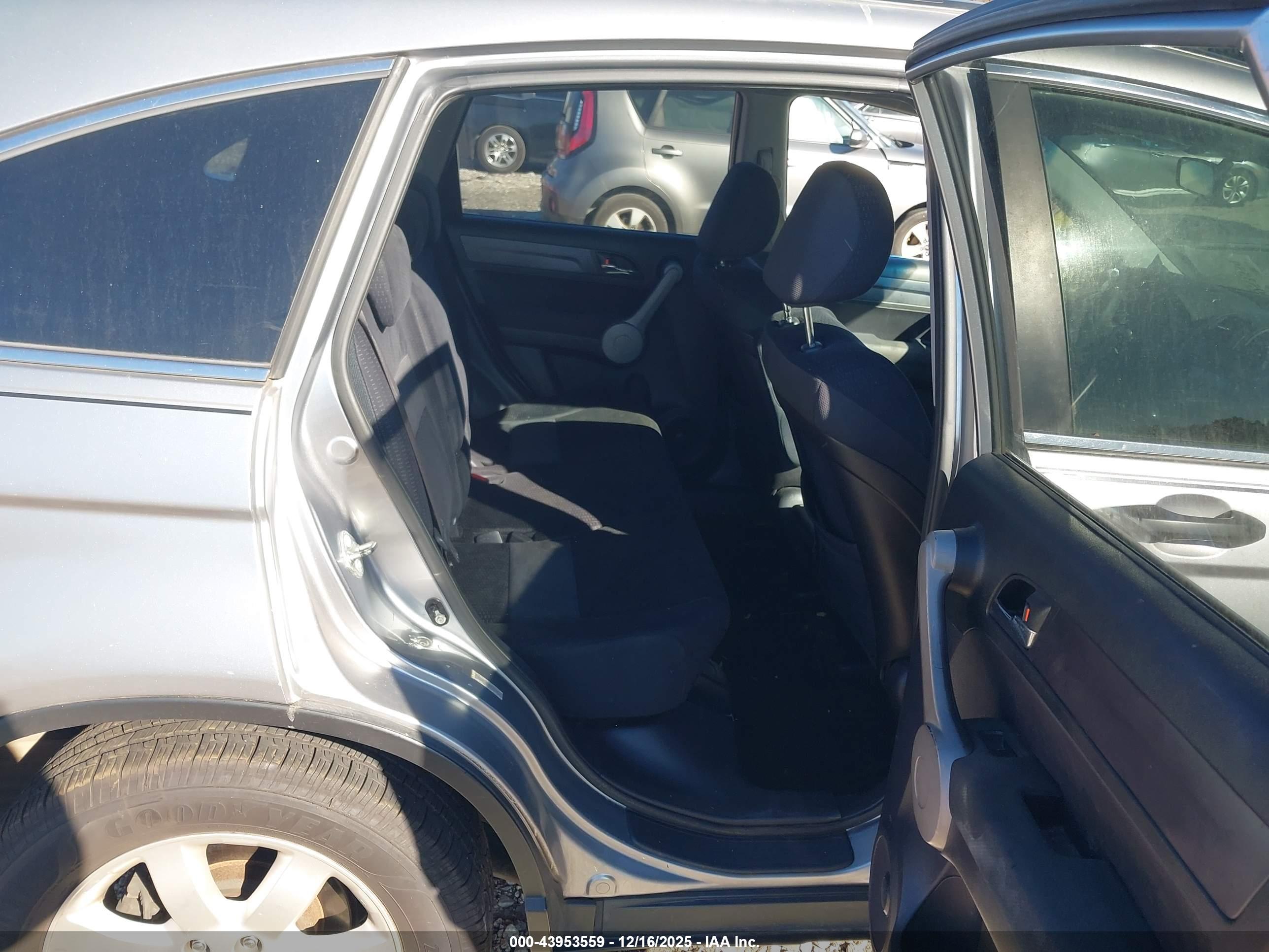 HONDA CR-V image 8