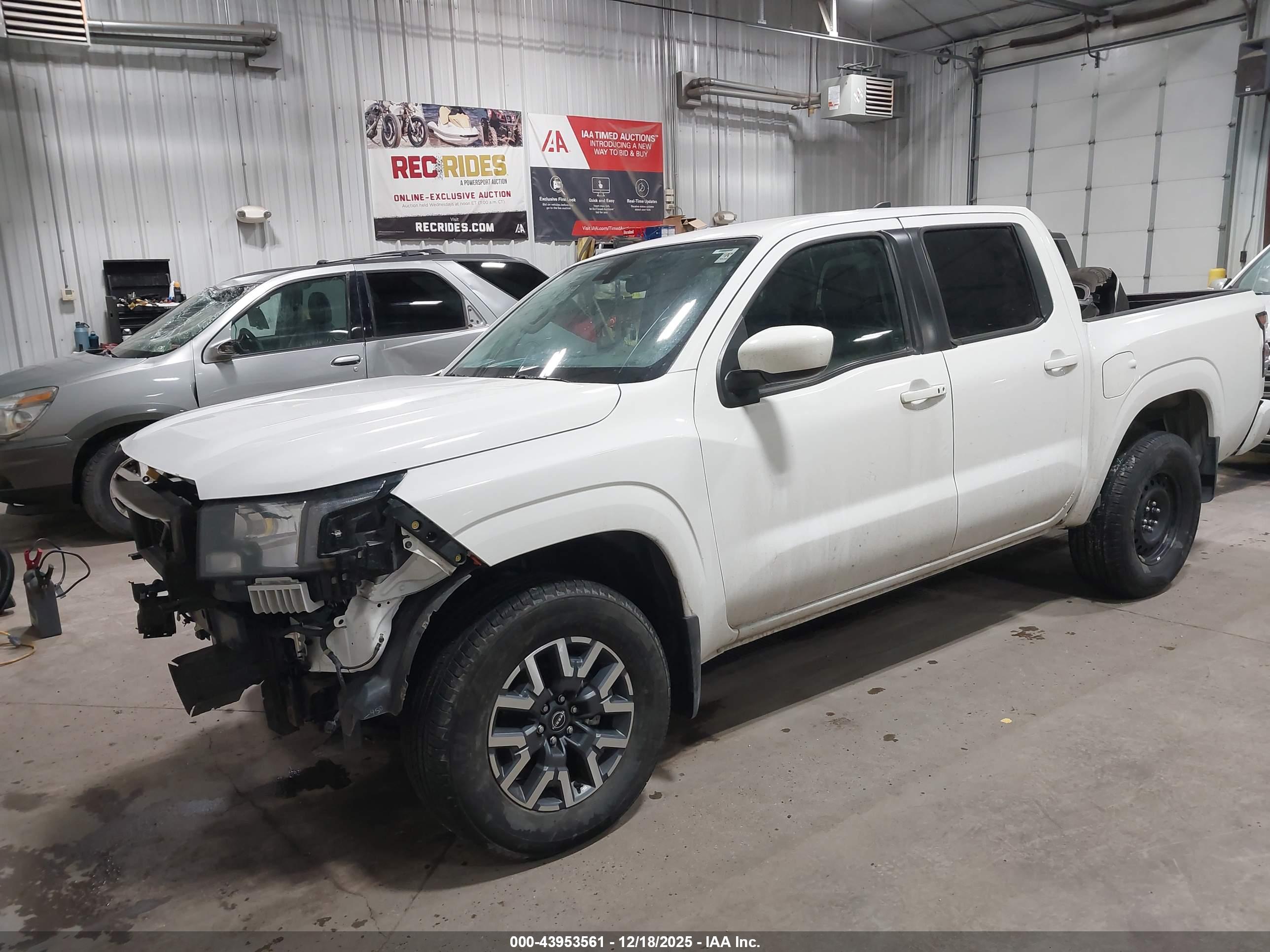 NISSAN FRONTIER image 2