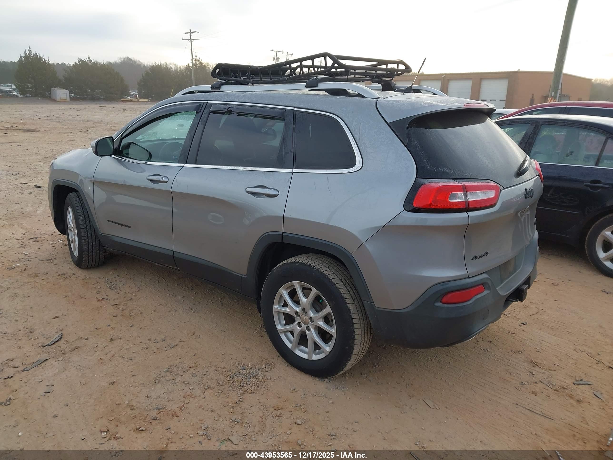 JEEP CHEROKEE image 3