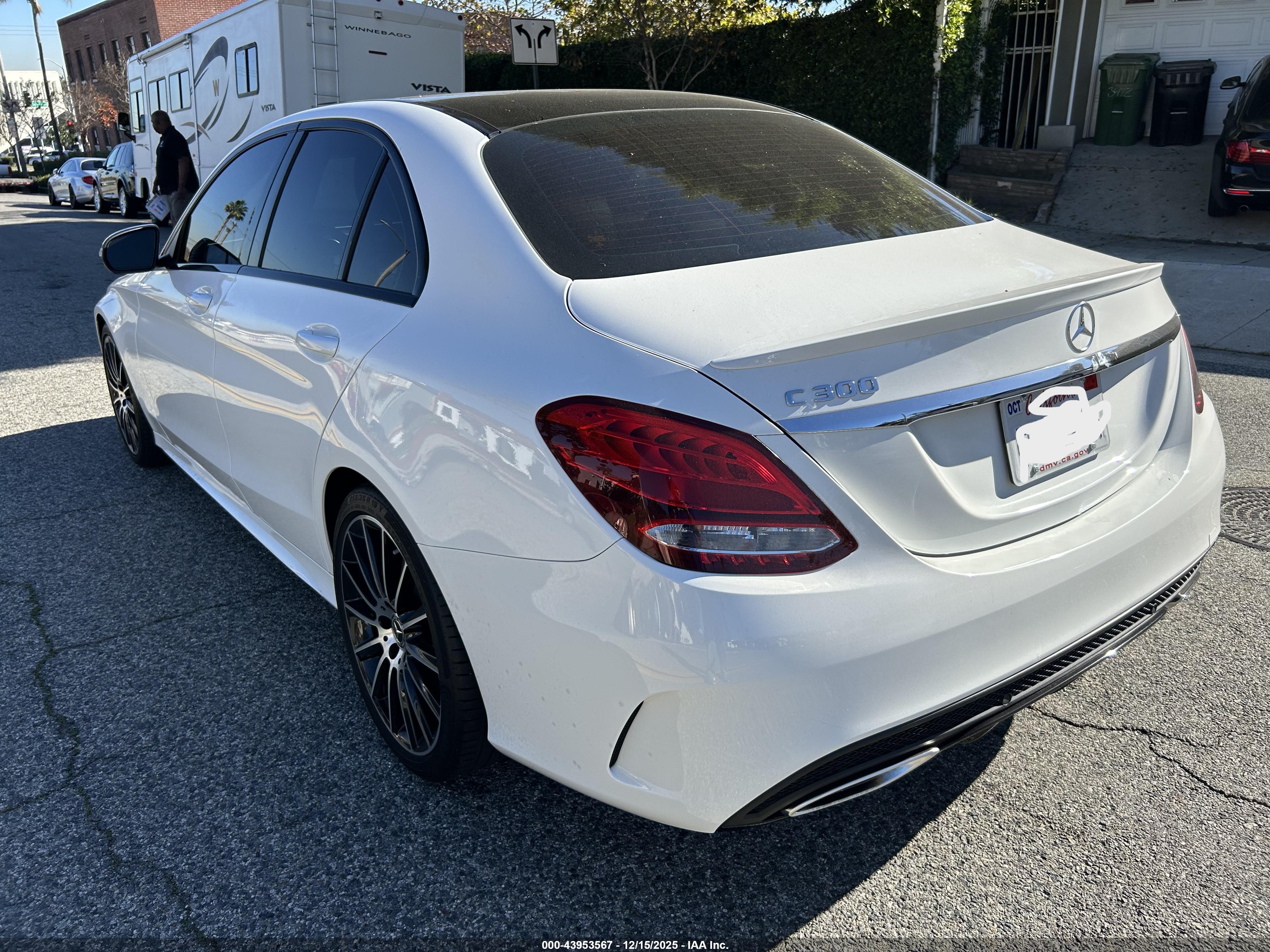 MERCEDES-BENZ C image 3