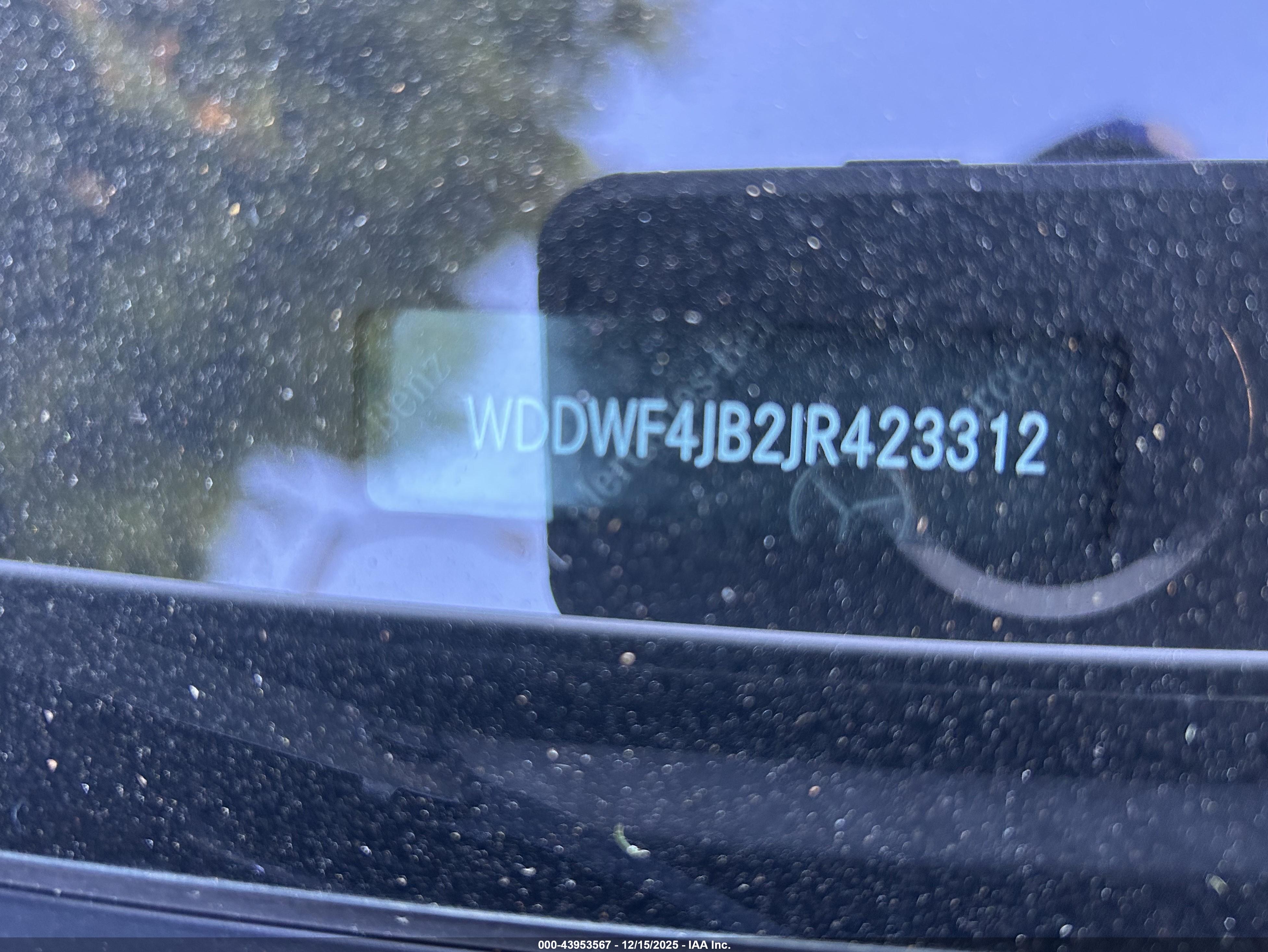 MERCEDES-BENZ C image 9