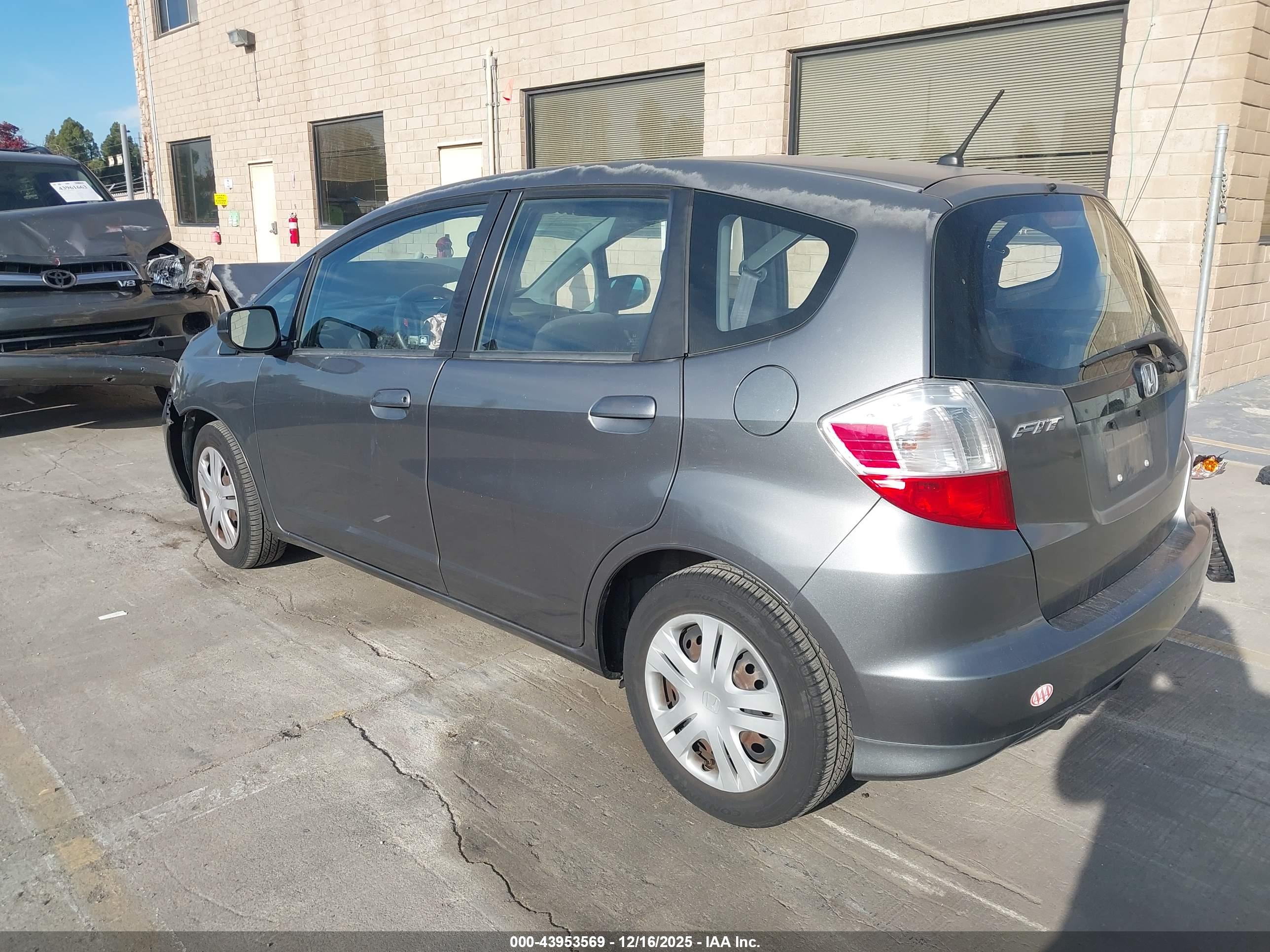 HONDA FIT image 3