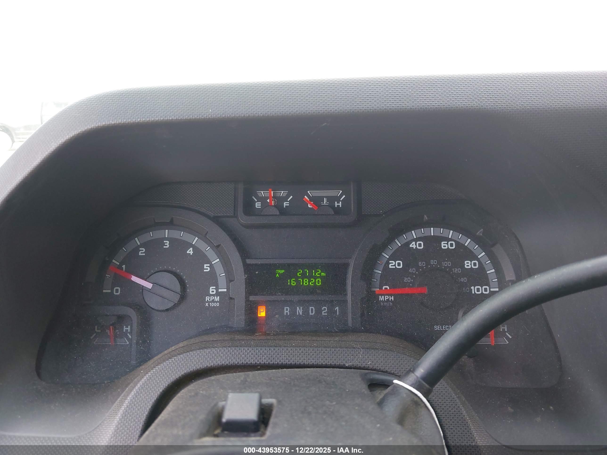 FORD E-150 image 7