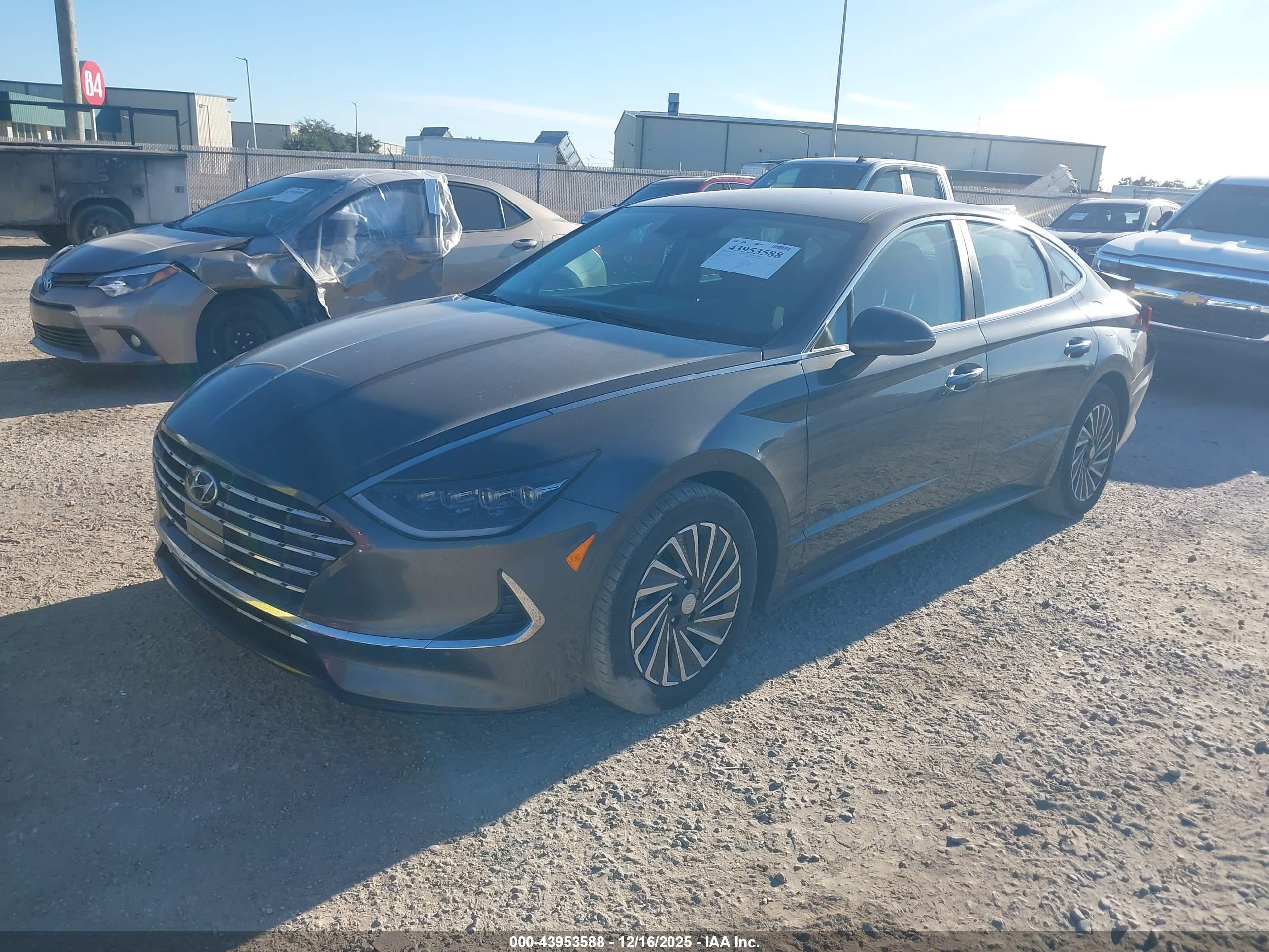 HYUNDAI SONATA image 2