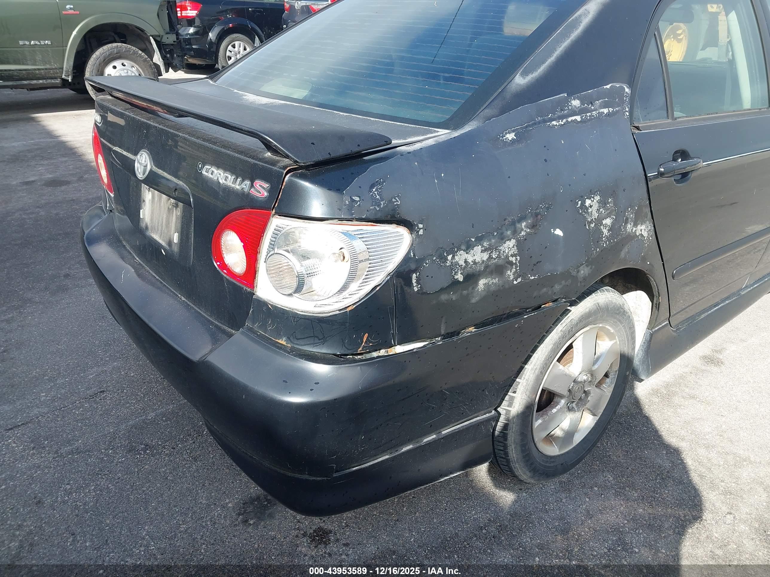 TOYOTA COROLLA image 6