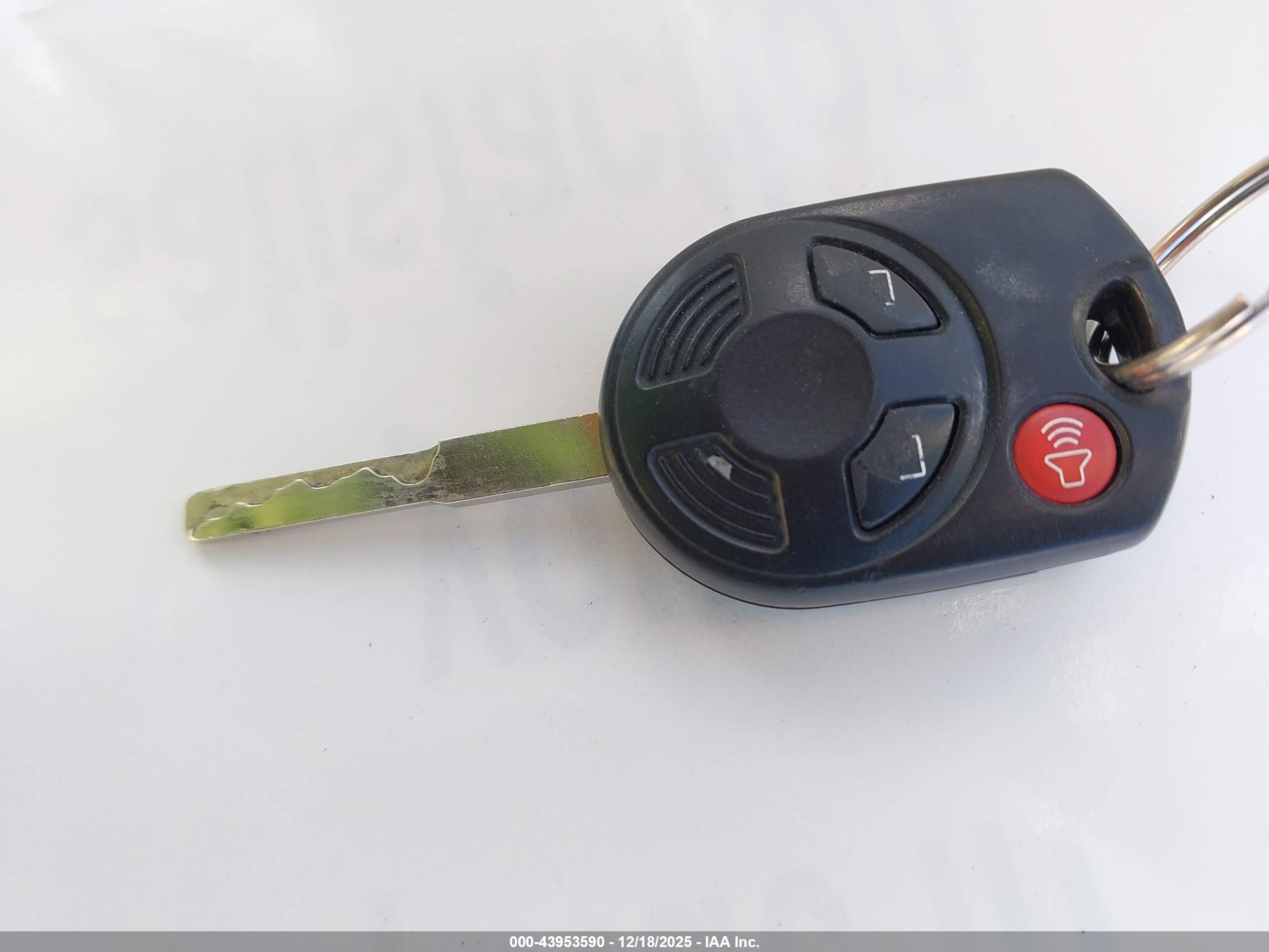 FORD ESCAPE image 11