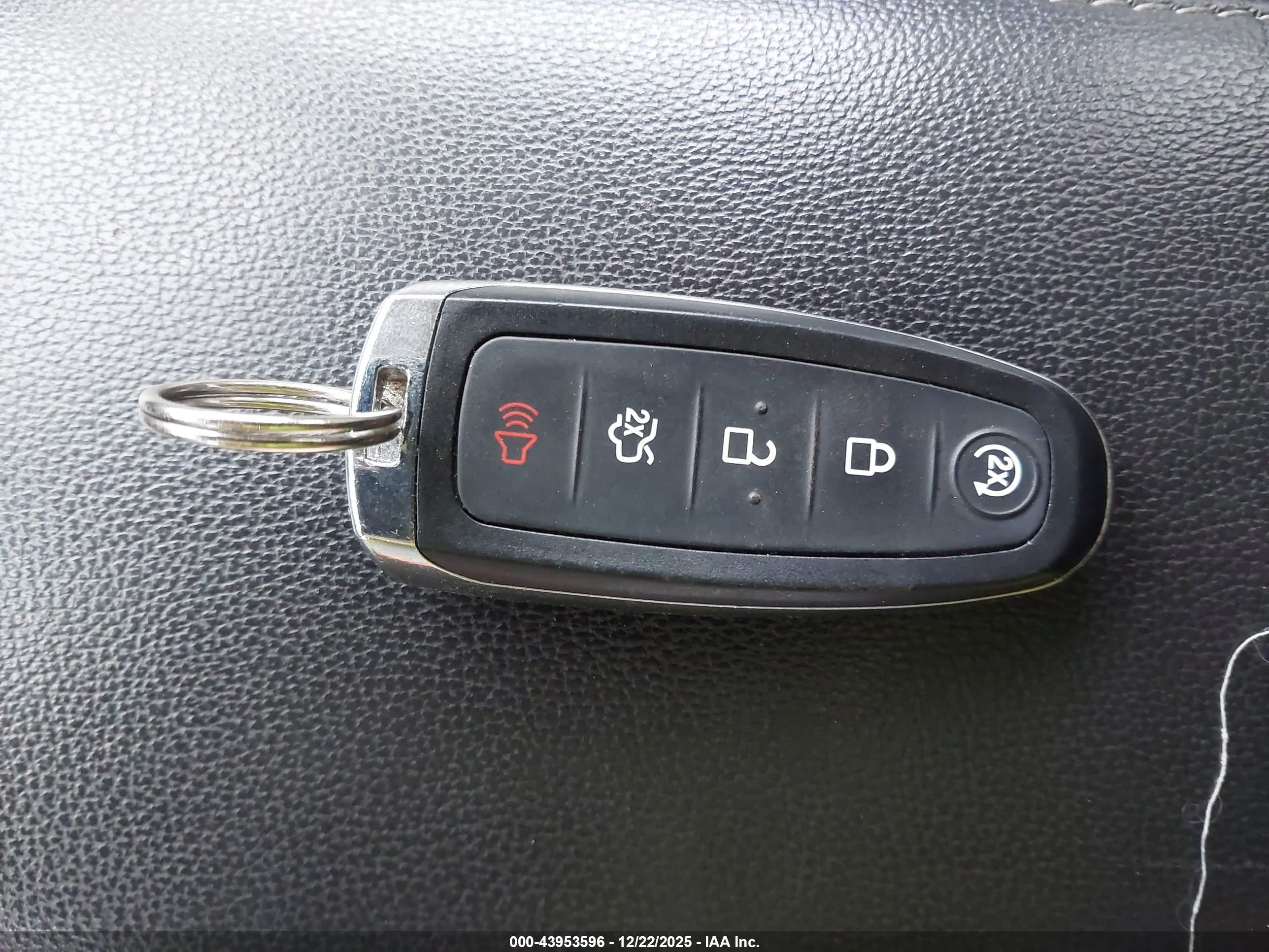 FORD ESCAPE image 11