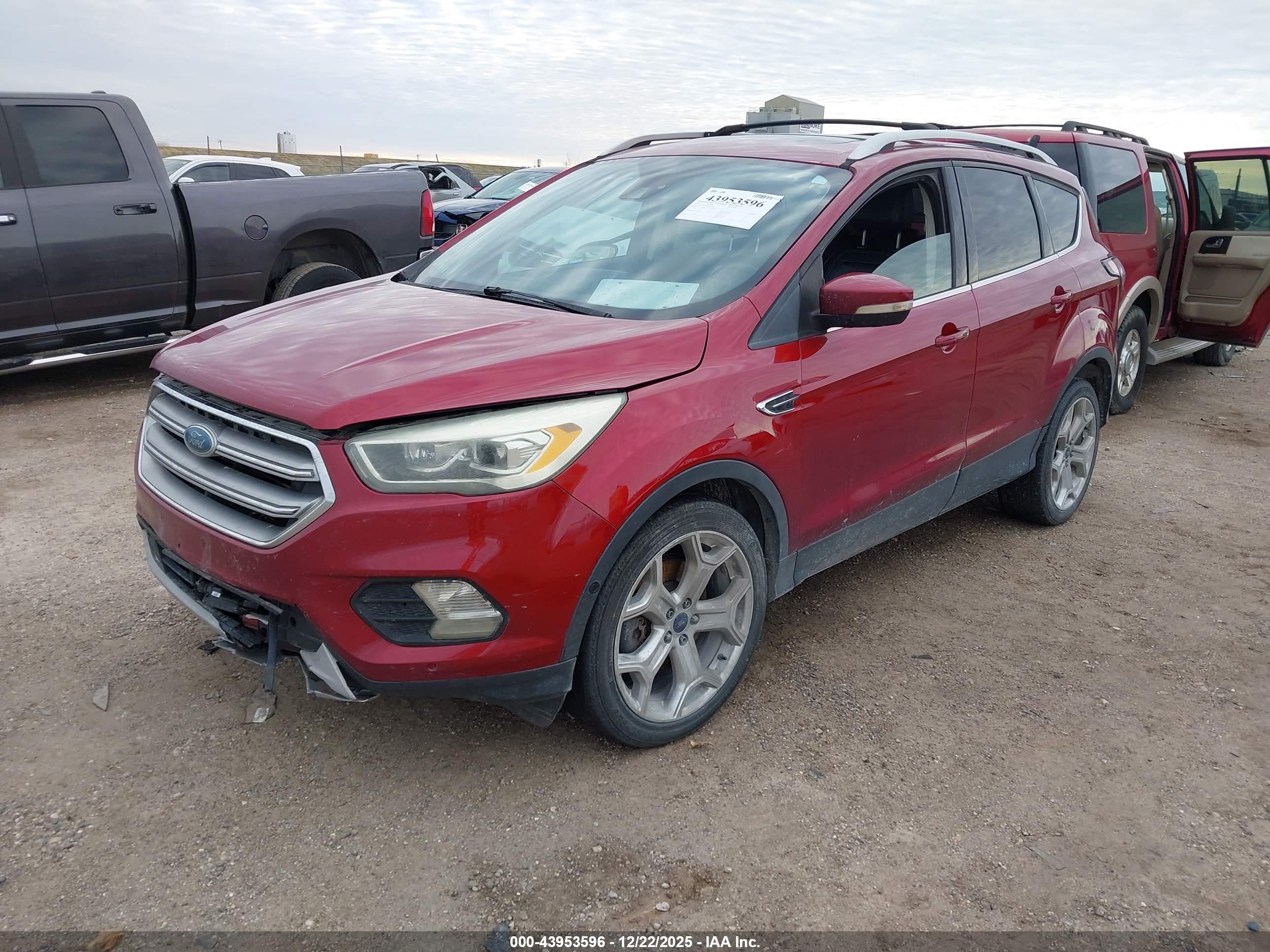 FORD ESCAPE image 2