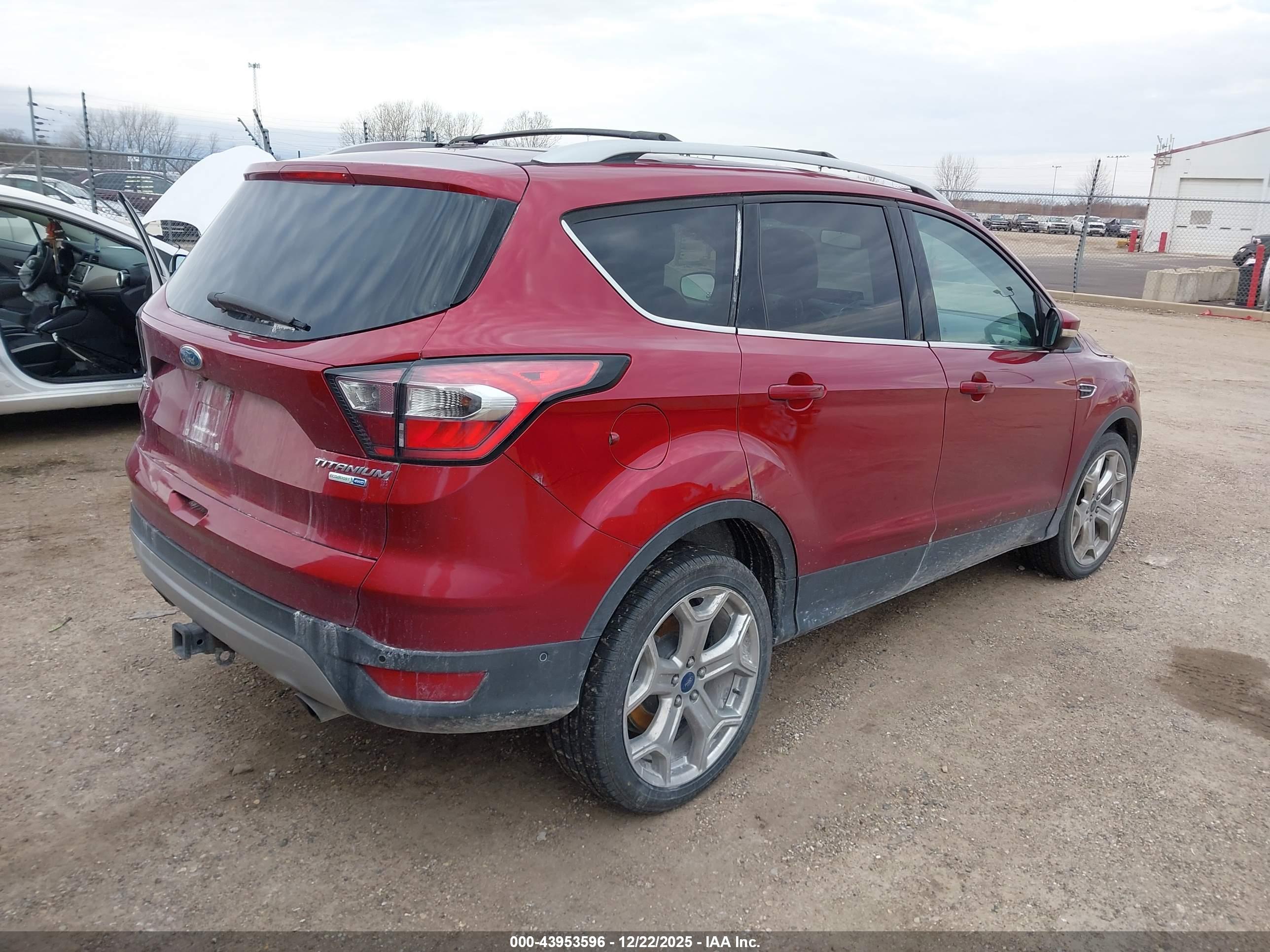 FORD ESCAPE image 4