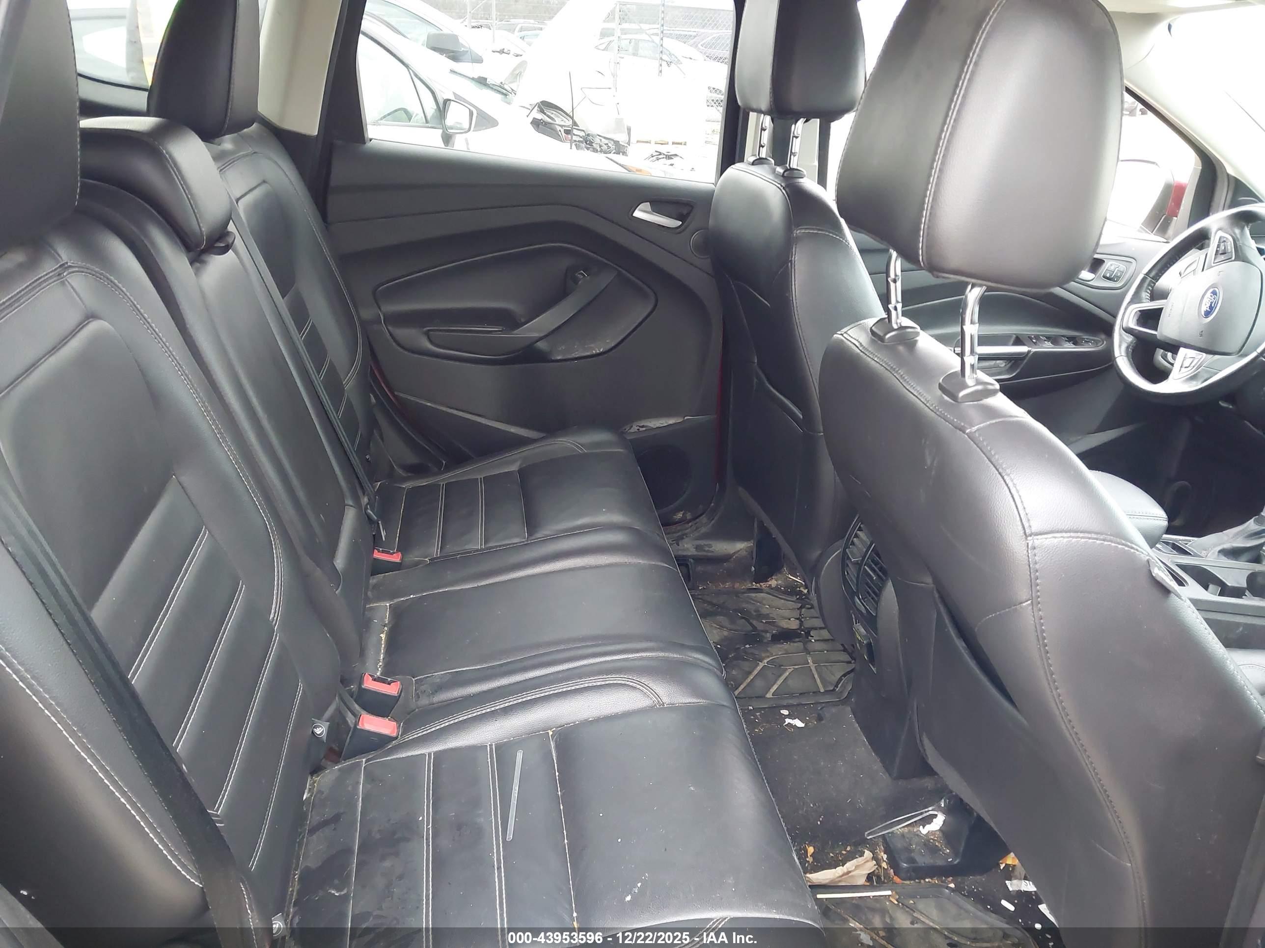 FORD ESCAPE image 8