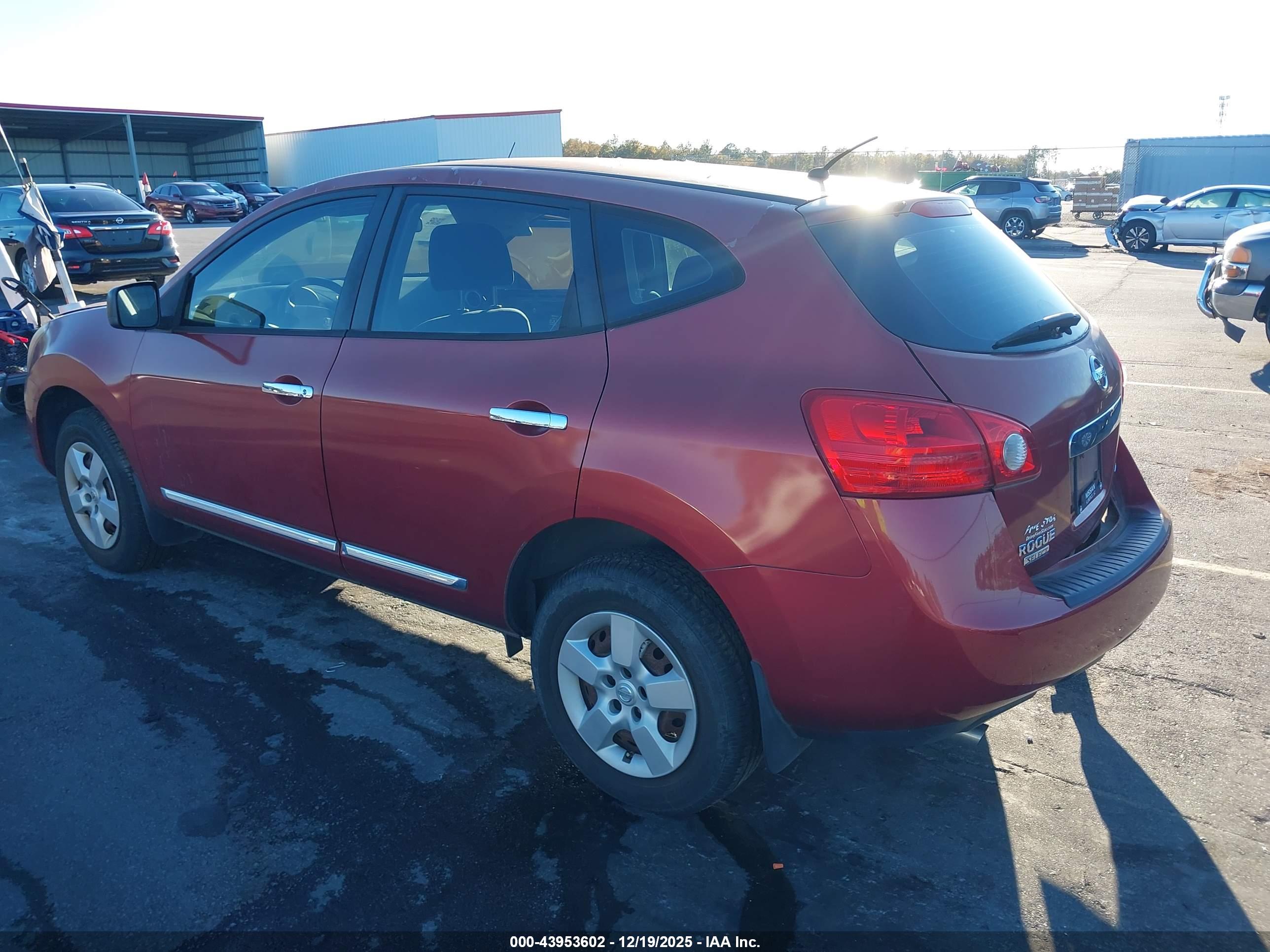 NISSAN ROGUE image 3