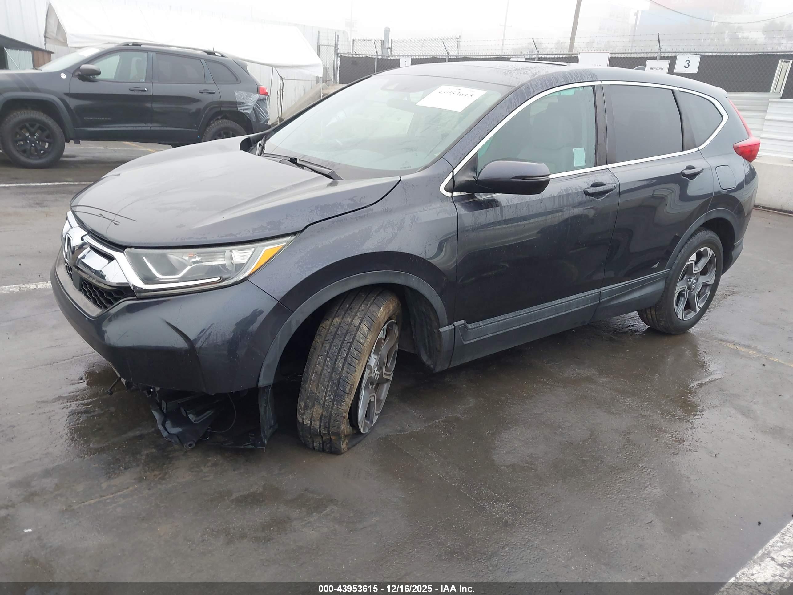 HONDA CR-V image 2