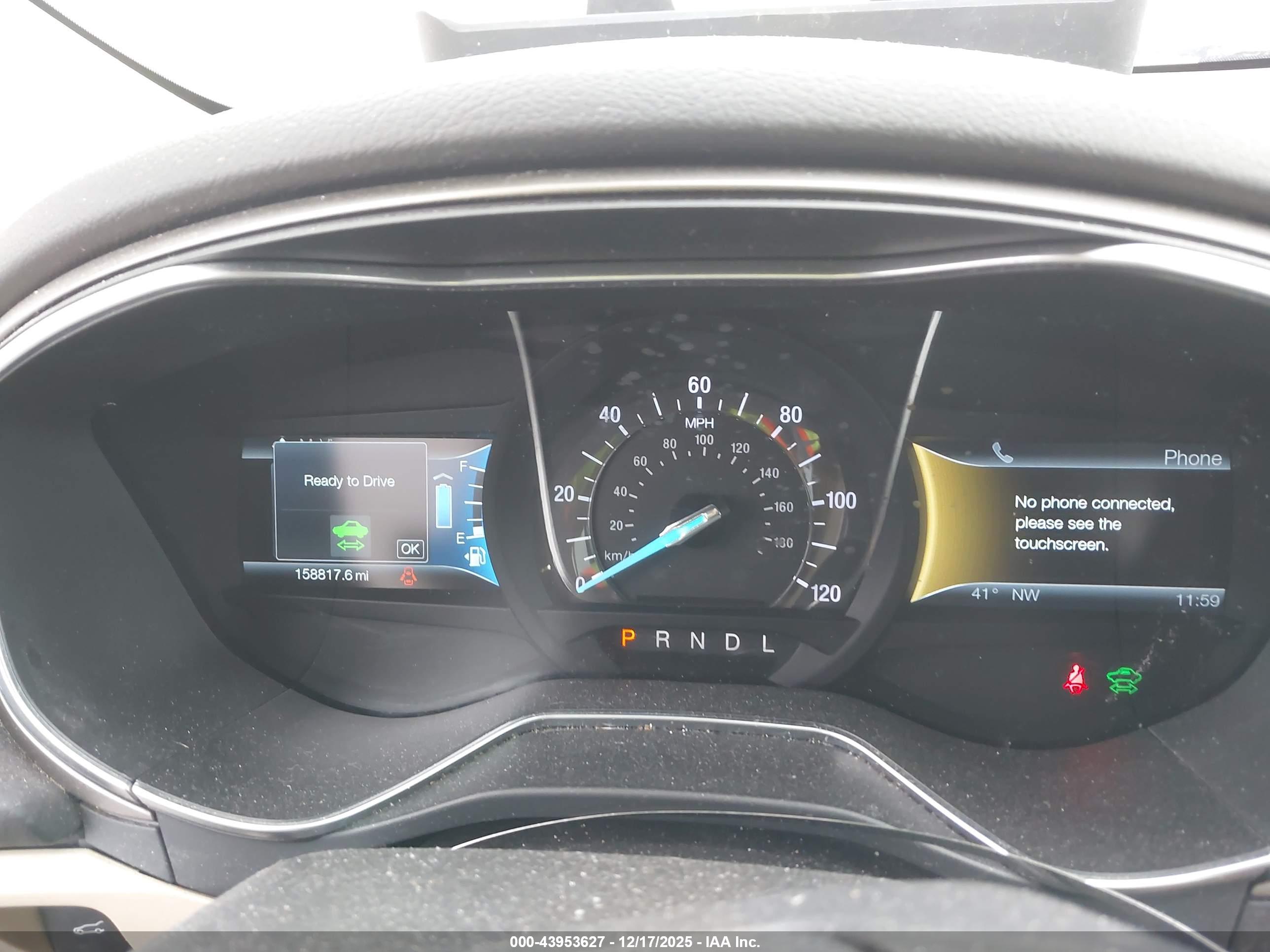 FORD FUSION image 7