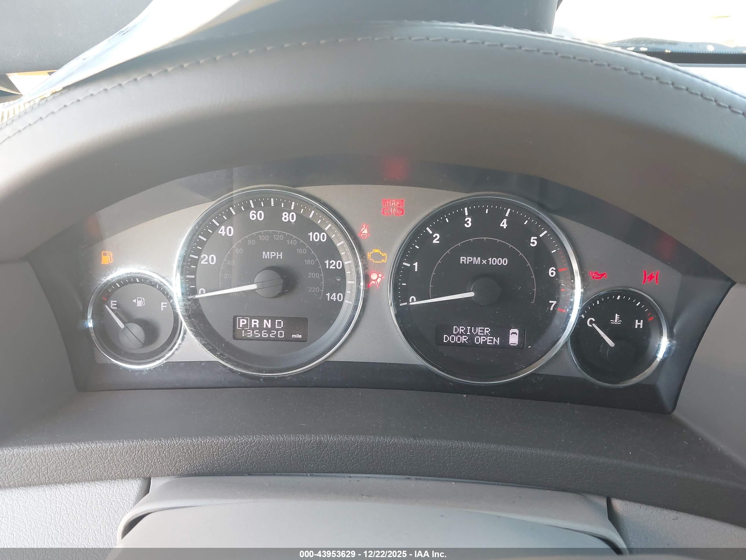 JEEP GRAND image 7