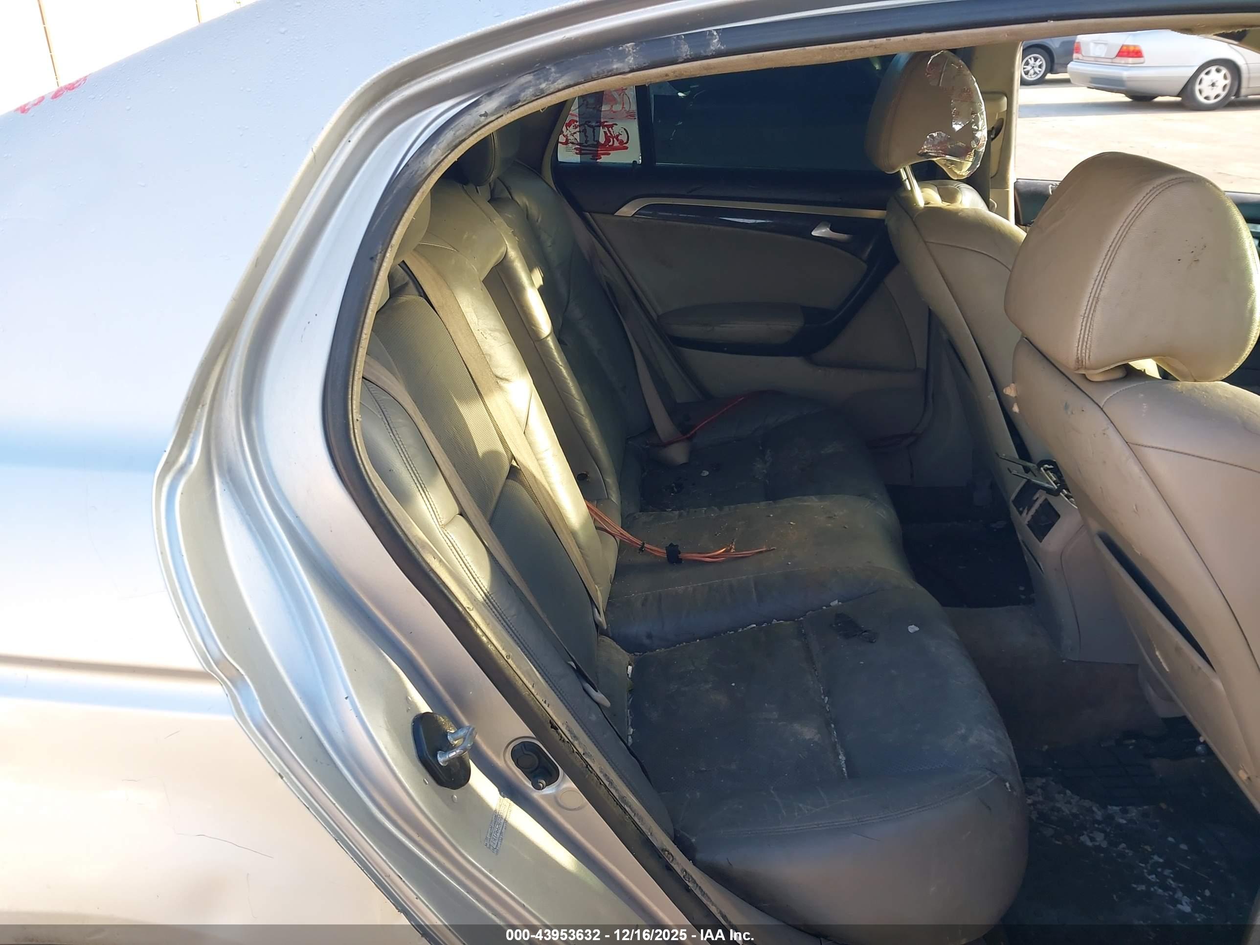 ACURA TL image 8