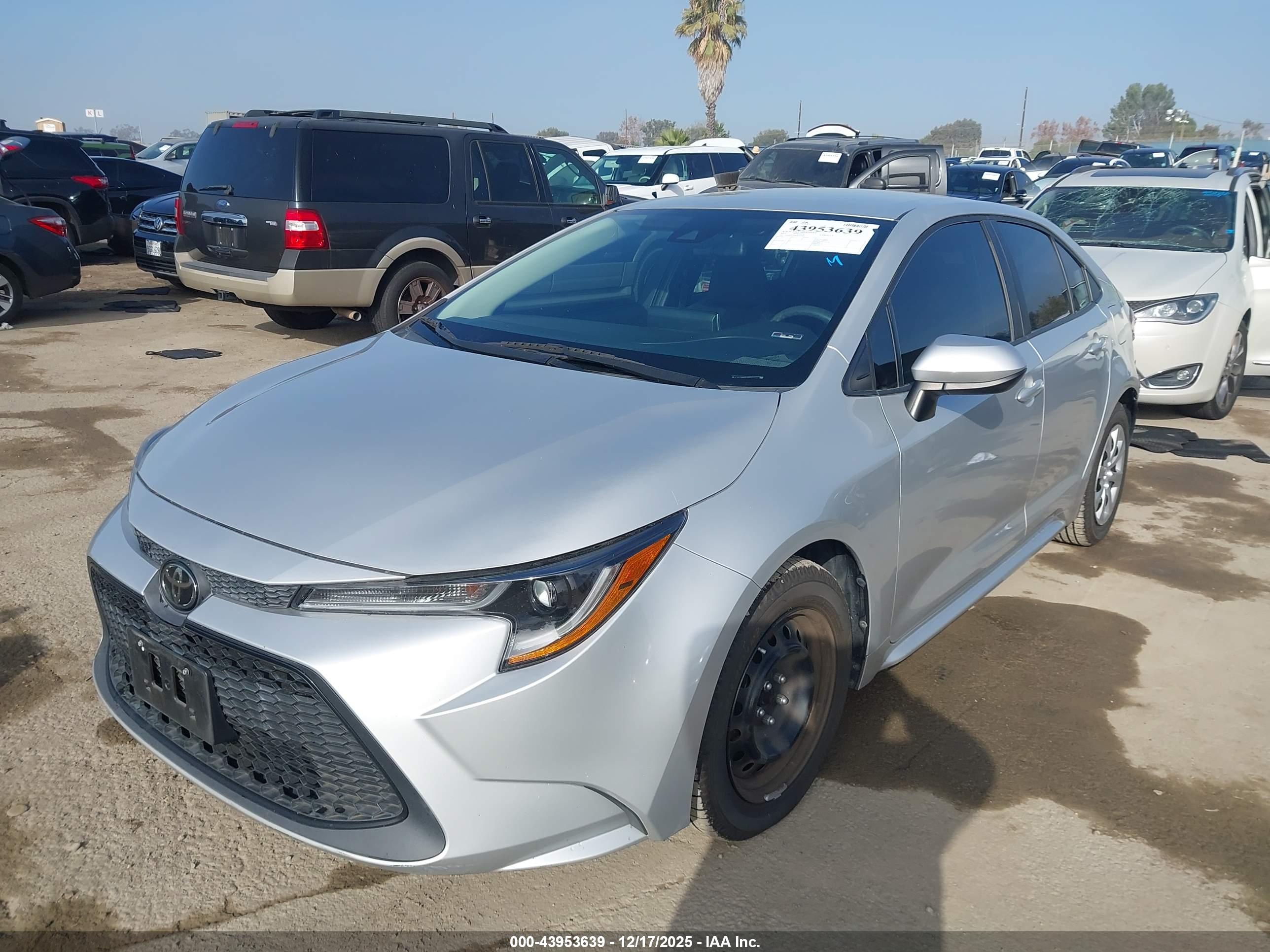 TOYOTA COROLLA image 2